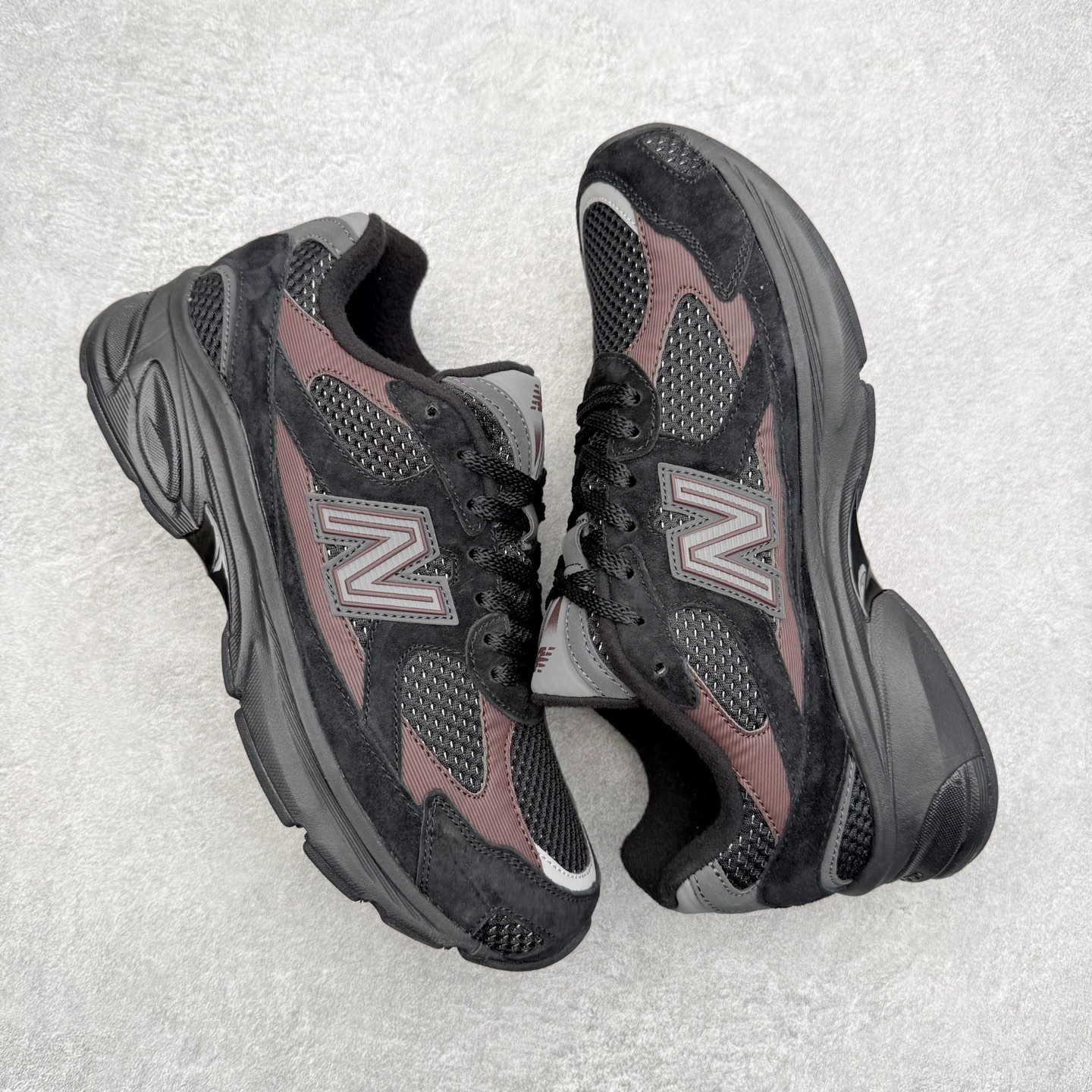 图片[3]-New Balance NB2010系列新百伦经典复古休闲运动板鞋 以ENCAP中底配以升级版 N-ERGY缓震物料 鞋面则采用特色的柔软麂皮搭以NewBalance经典的尼龙网布 低调中还原跑鞋本真 更年轻化的设计理念与材质 让新世代青年得以用全新视角体验经典鞋款的传奇魅力尺码：36 37 37.5 38 38.5 39.5 40 40.5 41.5 42 42.5 43 44 45-选品中心