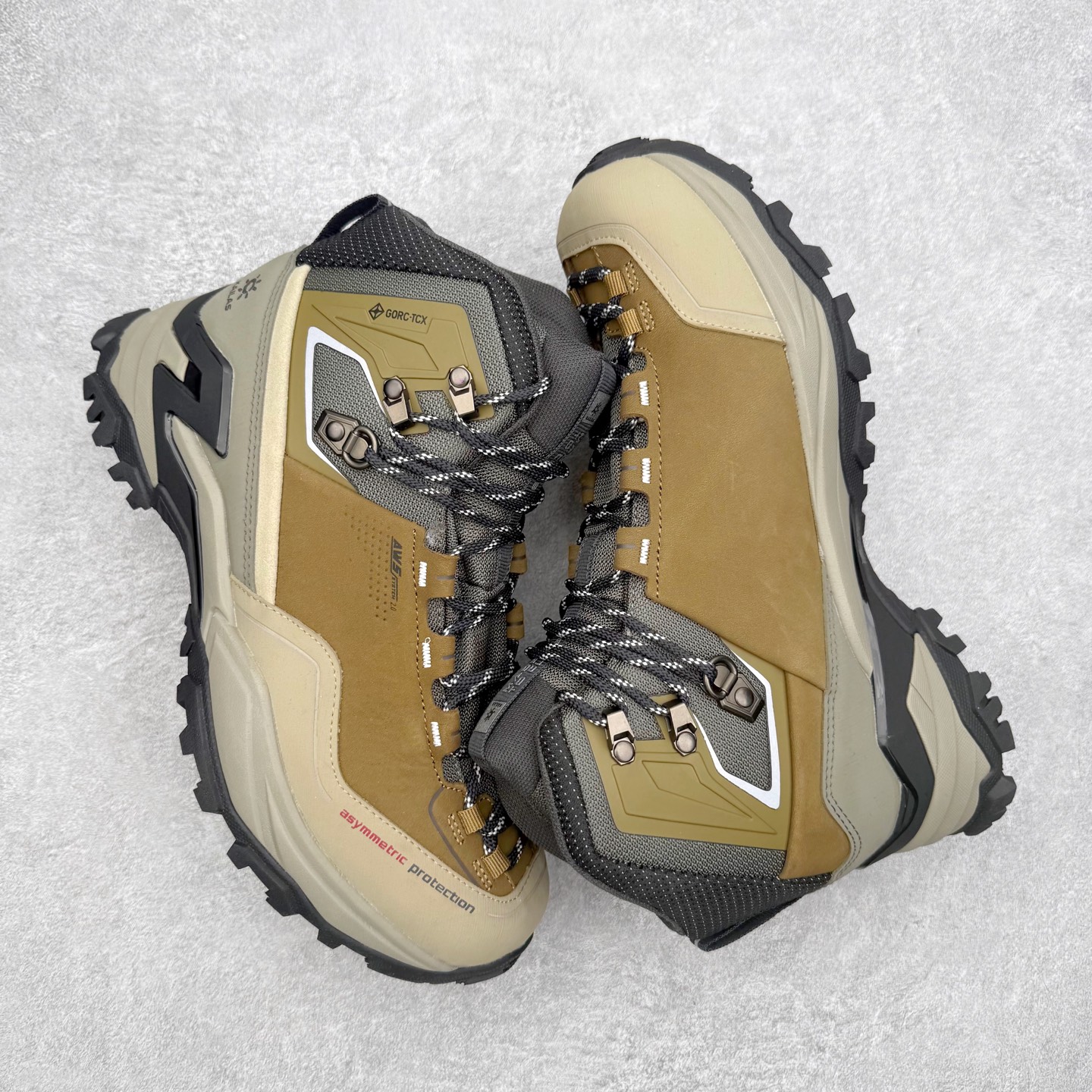 图片[3]-＃K版 凯乐石KAILAS MT5 -3 GTX MID 运动户外防滑防水中帮 登山徒步鞋 KAILAS凯乐石品牌是全球三大全系攀登品牌之一，于2003年创立于中国广州，致力于为有攀登梦想的户外运动员及爱好者，研发制造功能性专业装备，满足他们在极限环境下安全舒适的需求，凯乐石专注于科技面料的开发及专业功能设计，产品线覆盖登山、攀岩、徒步、越野跑山、露营、旅行等多项户外运动，通过运动员的测试反馈，不断进化迭代，产品荣获国内外大奖71座，发明专利21个，更突破性的自主研发攀登器械，打造出中国的攀登硬实力。实拍调校N版已经零色差零失真 百分百还原实物色彩所见即所得 不存在货不对板色差等低级问题 选购参考实物拍摄 不混卖不参货 只用心做好货严格选品 承诺混一赔十 尺码：36 36.5 37.5 38 38.5 39 40 40.5 41 42 42.5 43 44 44.5 45-选品中心