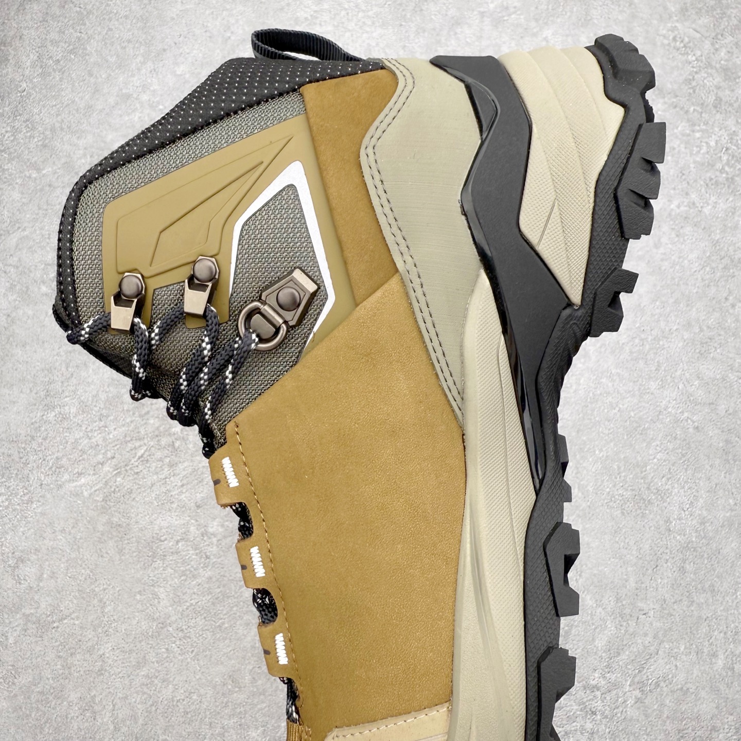 图片[7]-＃K版 凯乐石KAILAS MT5 -3 GTX MID 运动户外防滑防水中帮 登山徒步鞋 KAILAS凯乐石品牌是全球三大全系攀登品牌之一，于2003年创立于中国广州，致力于为有攀登梦想的户外运动员及爱好者，研发制造功能性专业装备，满足他们在极限环境下安全舒适的需求，凯乐石专注于科技面料的开发及专业功能设计，产品线覆盖登山、攀岩、徒步、越野跑山、露营、旅行等多项户外运动，通过运动员的测试反馈，不断进化迭代，产品荣获国内外大奖71座，发明专利21个，更突破性的自主研发攀登器械，打造出中国的攀登硬实力。实拍调校N版已经零色差零失真 百分百还原实物色彩所见即所得 不存在货不对板色差等低级问题 选购参考实物拍摄 不混卖不参货 只用心做好货严格选品 承诺混一赔十 尺码：36 36.5 37.5 38 38.5 39 40 40.5 41 42 42.5 43 44 44.5 45-选品中心