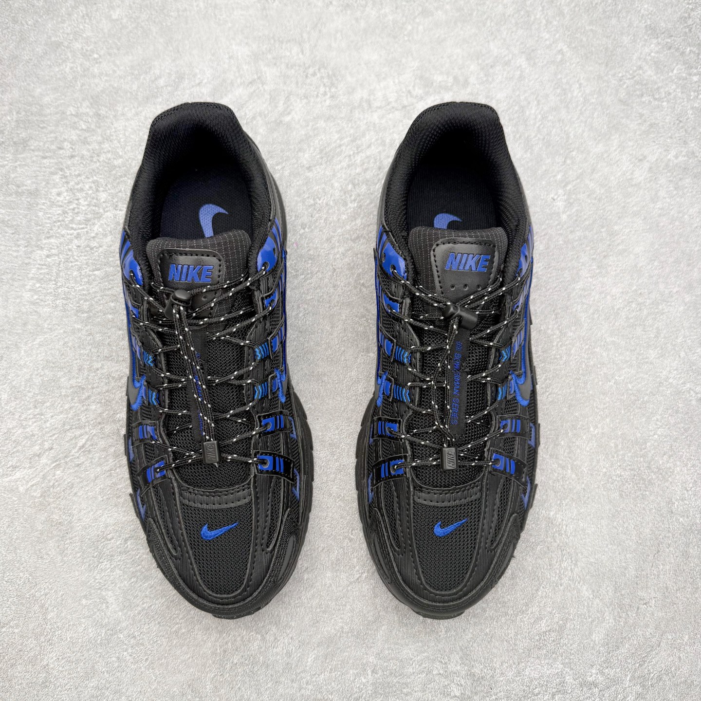 图片[2]-NK P-6000 系列低帮复古老爹风休闲运动舒适慢跑鞋 IO1904-010 融合 Pegasus 过往运动鞋设计 助力 21 世纪早期跑步运动跃升时尚新高度 采用透气网眼布、运动风格线条和耐穿覆面 兼具吸睛外观和舒适感受 中底泡绵以田径赛道为灵感 打造厚实设计 缔造出众缓震性能 尺码：36 36.5 37.5 38 38.5 39 40 40.5 41 42 42.5 43 44 44.5 45-选品中心