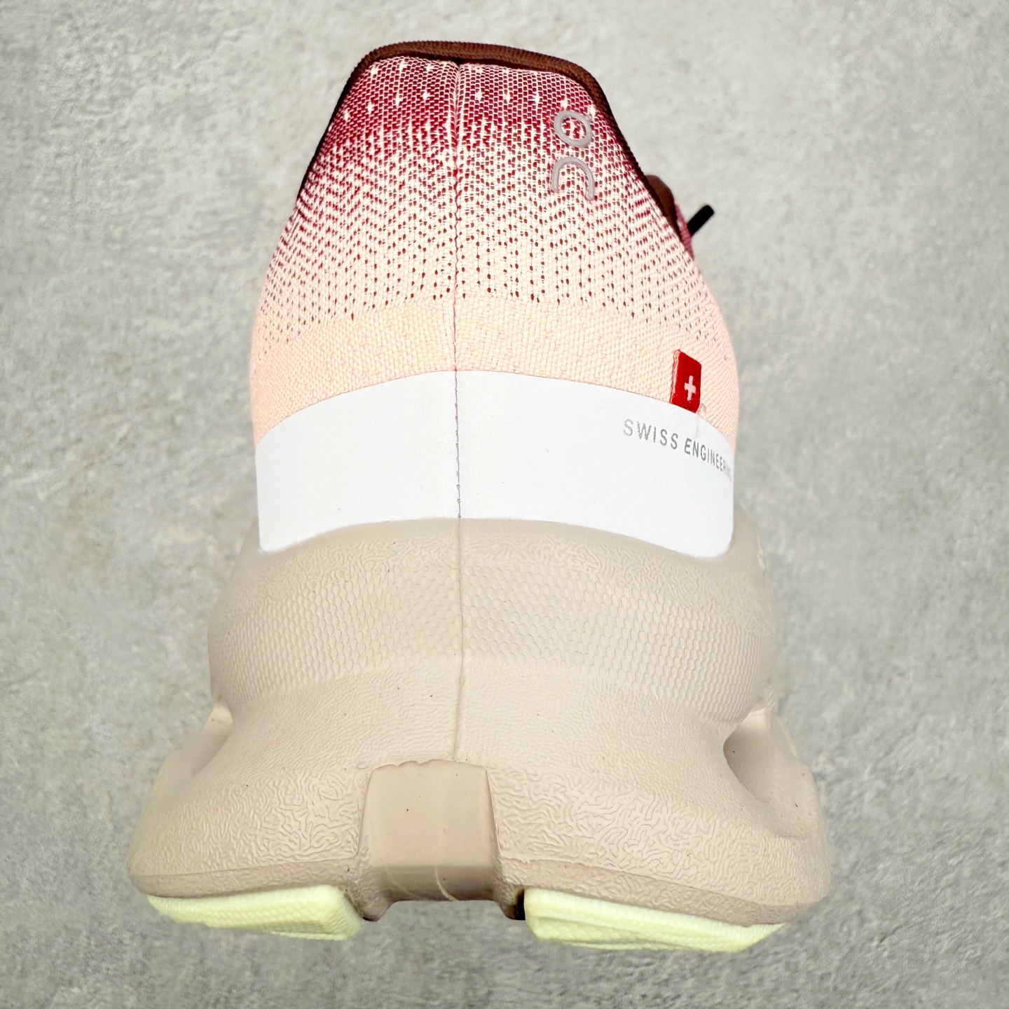 图片[8]-On昂跑 Cloudtilt 圆头系带减震耐磨低帮生活休闲鞋 此运动品牌 开创于2010年 缓震着陆、强效回弹、轻柔质感的设计构思始终是ON研制关键 与此同时基于“为全球提供革新性的跑步感受”信念 陆续推出了多款跑鞋及其以专业运动人体跑步工程学为设计关键的功能性跑步服饰设备 让跑者不费力气地畅快畅跑 尺码：36 36.5 37.5 38 38.5 39 40 40.5 41 42 42.5 43 44 44.5 45-选品中心