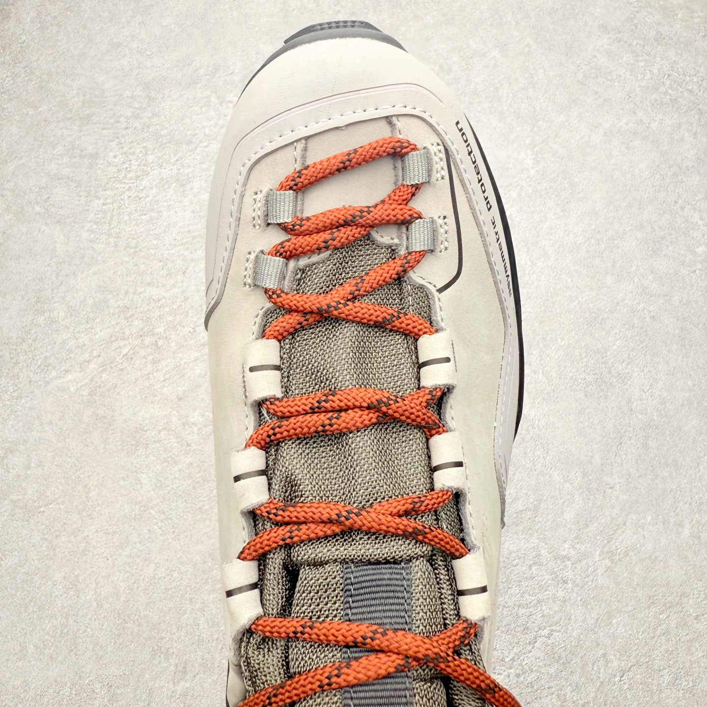 图片[4]-＃K版 凯乐石KAILAS MT5 -3 GTX MID 运动户外防滑防水中帮 登山徒步鞋 KAILAS凯乐石品牌是全球三大全系攀登品牌之一，于2003年创立于中国广州，致力于为有攀登梦想的户外运动员及爱好者，研发制造功能性专业装备，满足他们在极限环境下安全舒适的需求，凯乐石专注于科技面料的开发及专业功能设计，产品线覆盖登山、攀岩、徒步、越野跑山、露营、旅行等多项户外运动，通过运动员的测试反馈，不断进化迭代，产品荣获国内外大奖71座，发明专利21个，更突破性的自主研发攀登器械，打造出中国的攀登硬实力。实拍调校N版已经零色差零失真 百分百还原实物色彩所见即所得 不存在货不对板色差等低级问题 选购参考实物拍摄 不混卖不参货 只用心做好货严格选品 承诺混一赔十 尺码：36 36.5 37.5 38 38.5 39 40 40.5 41 42 42.5 43 44 44.5 45-选品中心