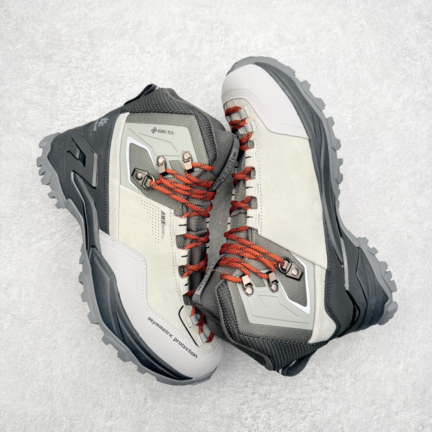 图片[3]-＃K版 凯乐石KAILAS MT5 -3 GTX MID 运动户外防滑防水中帮 登山徒步鞋 KAILAS凯乐石品牌是全球三大全系攀登品牌之一，于2003年创立于中国广州，致力于为有攀登梦想的户外运动员及爱好者，研发制造功能性专业装备，满足他们在极限环境下安全舒适的需求，凯乐石专注于科技面料的开发及专业功能设计，产品线覆盖登山、攀岩、徒步、越野跑山、露营、旅行等多项户外运动，通过运动员的测试反馈，不断进化迭代，产品荣获国内外大奖71座，发明专利21个，更突破性的自主研发攀登器械，打造出中国的攀登硬实力。实拍调校N版已经零色差零失真 百分百还原实物色彩所见即所得 不存在货不对板色差等低级问题 选购参考实物拍摄 不混卖不参货 只用心做好货严格选品 承诺混一赔十 尺码：36 36.5 37.5 38 38.5 39 40 40.5 41 42 42.5 43 44 44.5 45-选品中心