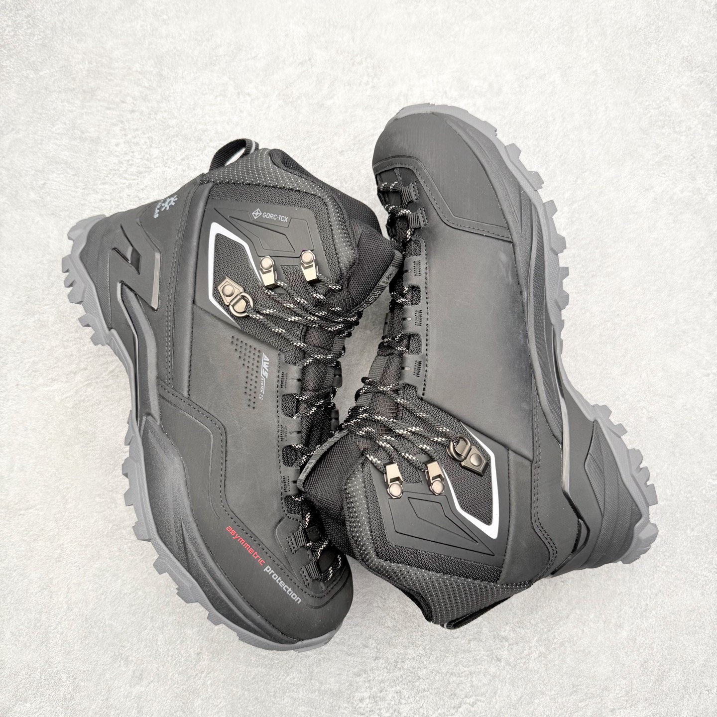 图片[3]-＃K版 凯乐石KAILAS MT5 -3 GTX MID 运动户外防滑防水中帮 登山徒步鞋 KAILAS凯乐石品牌是全球三大全系攀登品牌之一，于2003年创立于中国广州，致力于为有攀登梦想的户外运动员及爱好者，研发制造功能性专业装备，满足他们在极限环境下安全舒适的需求，凯乐石专注于科技面料的开发及专业功能设计，产品线覆盖登山、攀岩、徒步、越野跑山、露营、旅行等多项户外运动，通过运动员的测试反馈，不断进化迭代，产品荣获国内外大奖71座，发明专利21个，更突破性的自主研发攀登器械，打造出中国的攀登硬实力。实拍调校N版已经零色差零失真 百分百还原实物色彩所见即所得 不存在货不对板色差等低级问题 选购参考实物拍摄 不混卖不参货 只用心做好货严格选品 承诺混一赔十 尺码：36 36.5 37.5 38 38.5 39 40 40.5 41 42 42.5 43 44 44.5 45-选品中心