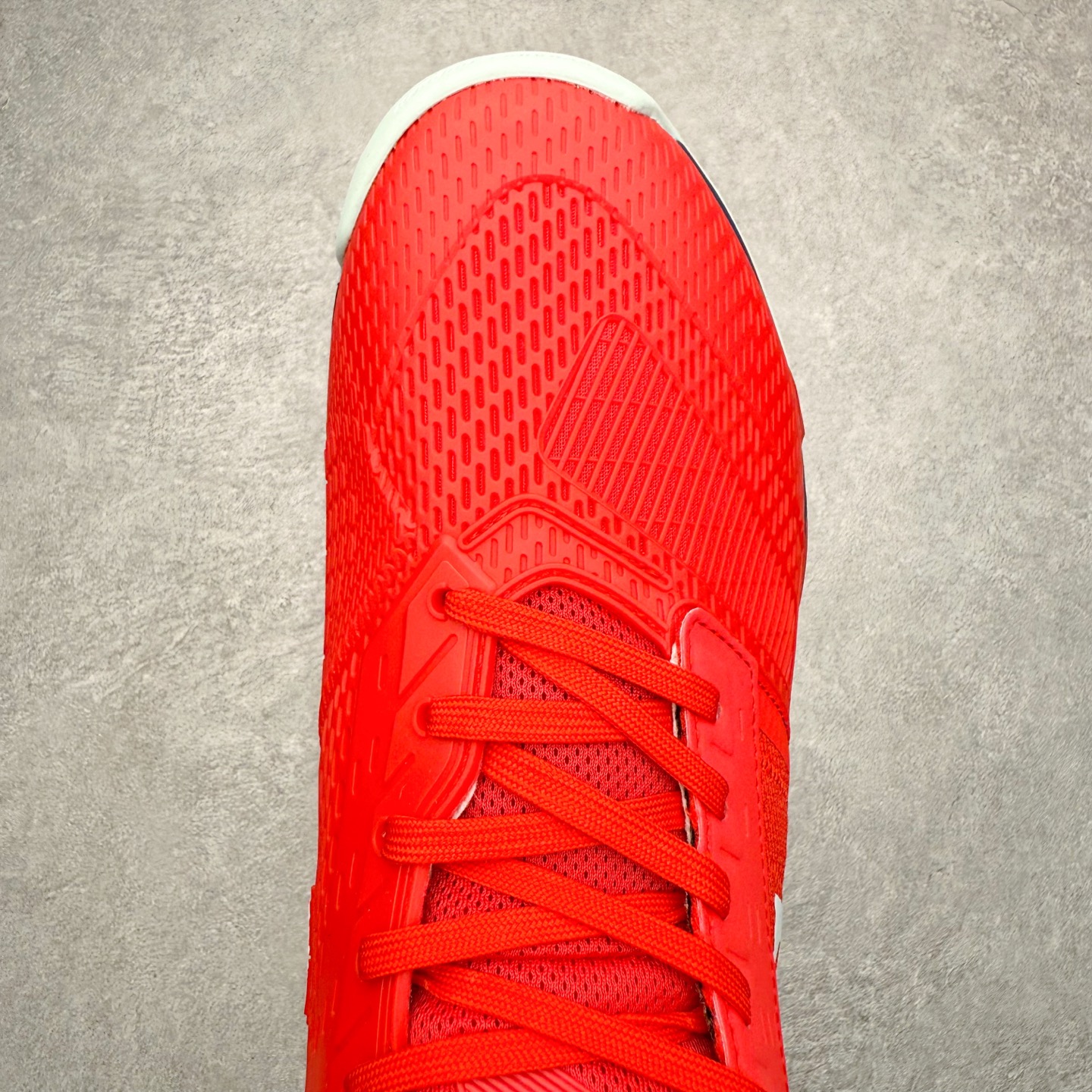 图片[4]-YONEX尤尼克斯 AD ACCEL 舒适柔软 减震透气包裹性支撑平衡抗冲击轻便 低帮 网球鞋 男女同款 尤尼克斯（YONEX）成立时间1946年，总部地点是日本东京，是世界著名的羽毛球品牌。为了尽量满足不同使用需求，尤尼克斯研发了大量的型号的羽毛球用品。作为世界知名的羽拍专业制造商，尤尼克斯完全体现日本工艺的精益求精，羽拍牢牢占据世界第一的地位，同时网球拍也得到许多知名球星的喜爱。实拍调校N版已经零色差零失真 百分百还原实物色彩所见即所得 不存在货不对板色差等低级问题 选购参考实物拍摄 不混卖不参货 只用心做好货严格选品 承诺混一赔十 尺码：36 36.5 37.5 38 38.5 39 40 40.5 41 42 42.5 43 44 44.5 45-选品中心