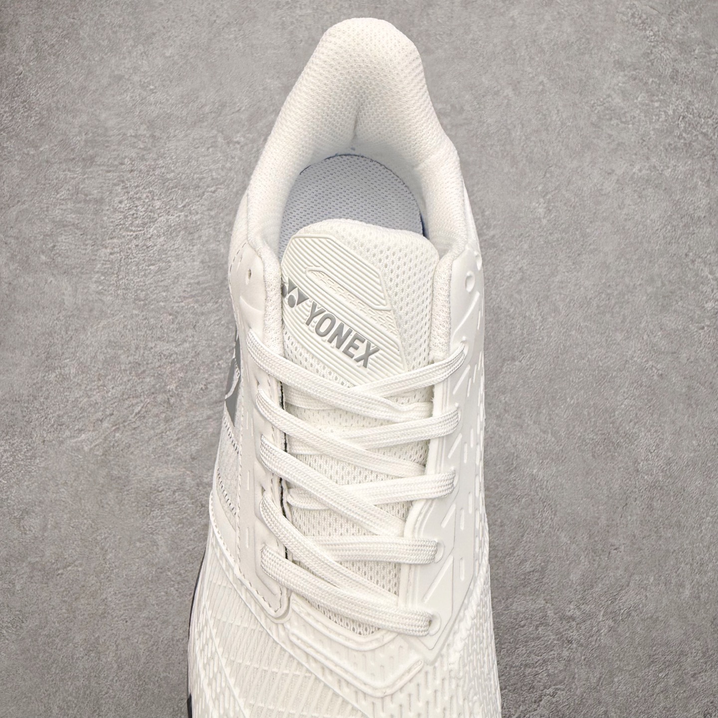 图片[5]-YONEX尤尼克斯 AD ACCEL 舒适柔软 减震透气包裹性支撑平衡抗冲击轻便 低帮 网球鞋 男女同款 尤尼克斯（YONEX）成立时间1946年，总部地点是日本东京，是世界著名的羽毛球品牌。为了尽量满足不同使用需求，尤尼克斯研发了大量的型号的羽毛球用品。作为世界知名的羽拍专业制造商，尤尼克斯完全体现日本工艺的精益求精，羽拍牢牢占据世界第一的地位，同时网球拍也得到许多知名球星的喜爱。实拍调校N版已经零色差零失真 百分百还原实物色彩所见即所得 不存在货不对板色差等低级问题 选购参考实物拍摄 不混卖不参货 只用心做好货严格选品 承诺混一赔十 尺码：36 36.5 37.5 38 38.5 39 40 40.5 41 42 42.5 43 44 44.5 45-选品中心