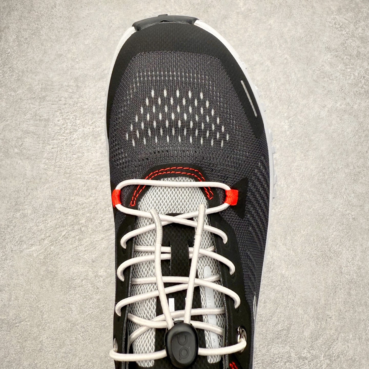 图片[4]-Mita x On昂跑 Cloud 6 Coast 时尚舒适 低帮跑步鞋 此运动品牌 开创于2010年 缓震着陆、强效回弹、轻柔质感的设计构思始终是ON研制关键 与此同时基于“为全球提供革新性的跑步感受”信念 陆续推出了多款跑鞋及其以专业运动人体跑步工程学为设计关键的功能性跑步服饰设备 让跑者不费力气地畅快畅跑 尺码：36 36.5 37.5 38 38.5 39 40 40.5 41 42 42.5 43 44 44.5 45-选品中心