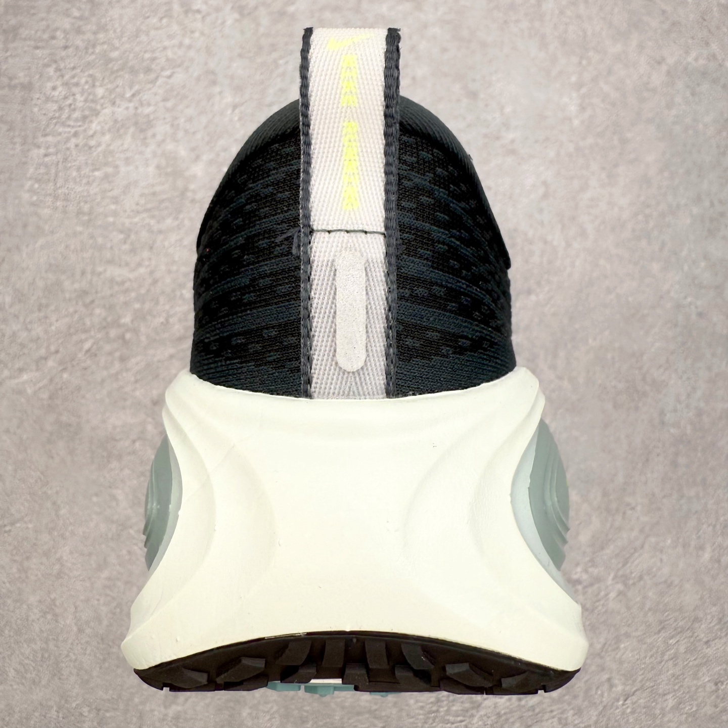 图片[8]-NK Vomero Plus 时尚舒适 网布防滑耐磨 低帮跑步鞋 实拍调校N版已经零色差零失真 百分百还原实物色彩所见即所得 不存在货不对板色差等低级问题 选购参考实物拍摄 不混卖不参货 只用心做好货严格选品 承诺混一赔十 尺码：36 36.5 37.5 38 38.5 39 40 40.5 41 42 42.5 43 44 44.5 45-选品中心