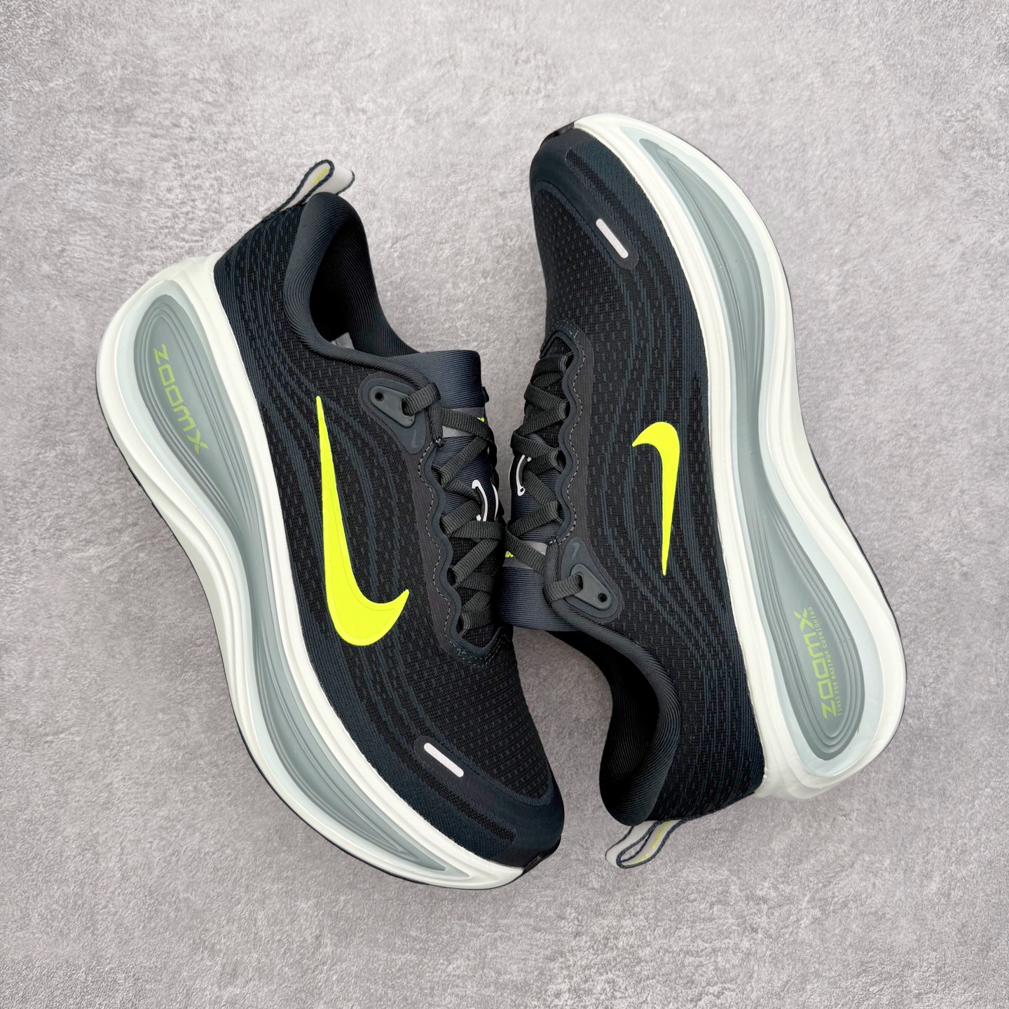 图片[3]-NK Vomero Plus 时尚舒适 网布防滑耐磨 低帮跑步鞋 实拍调校N版已经零色差零失真 百分百还原实物色彩所见即所得 不存在货不对板色差等低级问题 选购参考实物拍摄 不混卖不参货 只用心做好货严格选品 承诺混一赔十 尺码：36 36.5 37.5 38 38.5 39 40 40.5 41 42 42.5 43 44 44.5 45-选品中心