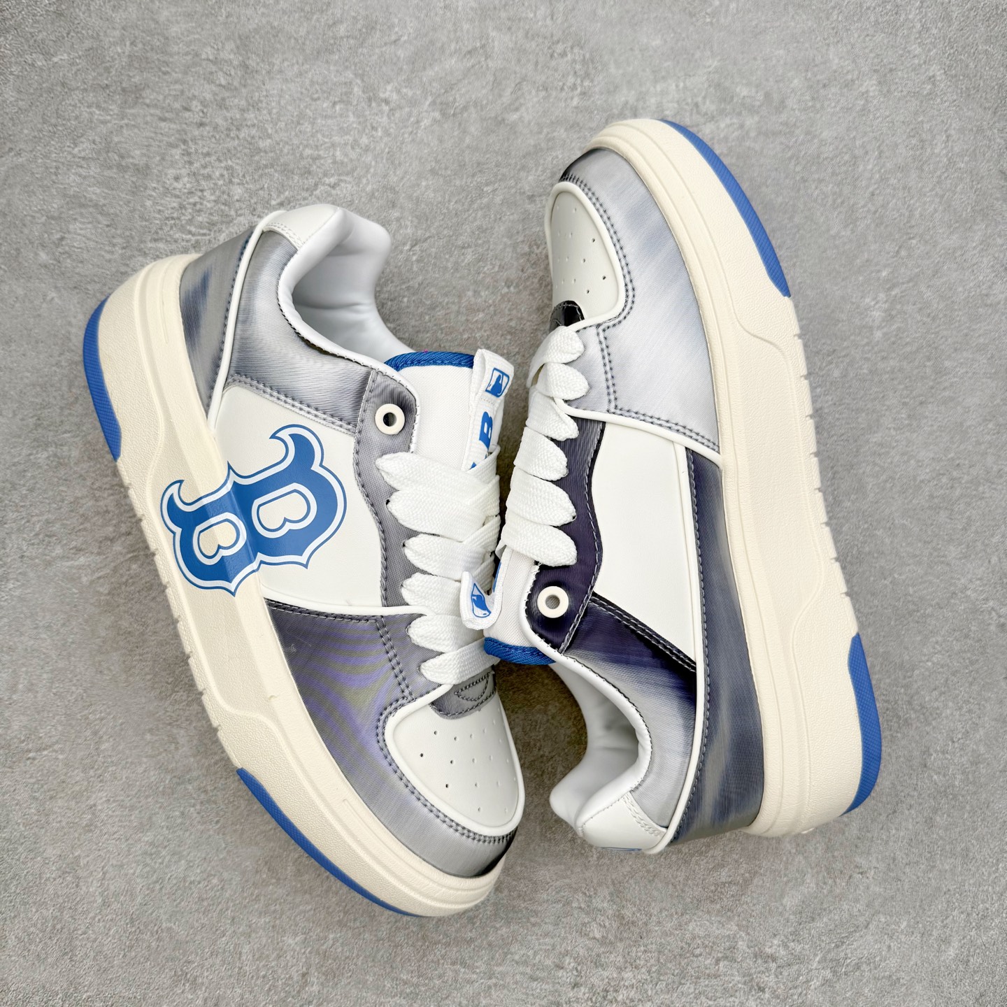 图片[3]-MLB Chunky Liner Basic 复古印花学长鞋系列低帮轻量增高厚底百搭休闲运动慢跑鞋板鞋 Korea韩国联名NY美国榄球纽约洋基队限定 韩国代购专供 全套原楦原纸板原厂数据开发 正确中底拉帮中底网布细节 平台代购专供 左脚内置芯片 韩国代购吊牌标贴 独家一比一RB+MD组合大底 高频后跟小人Logo精准对位立体饱满 正确网布加超迁鞋面 转印中底走线紧密 转印Logo工艺表层防刮不掉色 尺码：35 36 36.5 37.5 38 38.5 39 40 40.5 41 42 42.5 43 44 45-选品中心