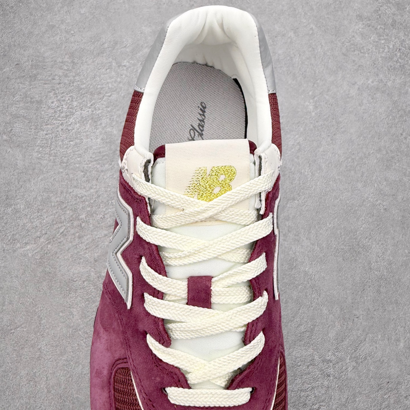 图片[5]-NB新百伦New Balance U574升级版系列低帮复古休闲运动慢跑鞋 新版NB574，妥妥美产既视感有木有。相较传统574，新版鞋跟及鞋面设计自带9系美产既视感！鞋面、内衬质感以及穿着体验更加！鞋型更流畅和饱满,鞋底增添了风格的多样化!底部升级橡胶颗粒大底,更防滑耐磨,上脚后感觉柔软且舒适。尺码：36 36.5 37.5 38 38.5 39.5 40 40.5 41.5 42 42.5 43 44 45-选品中心