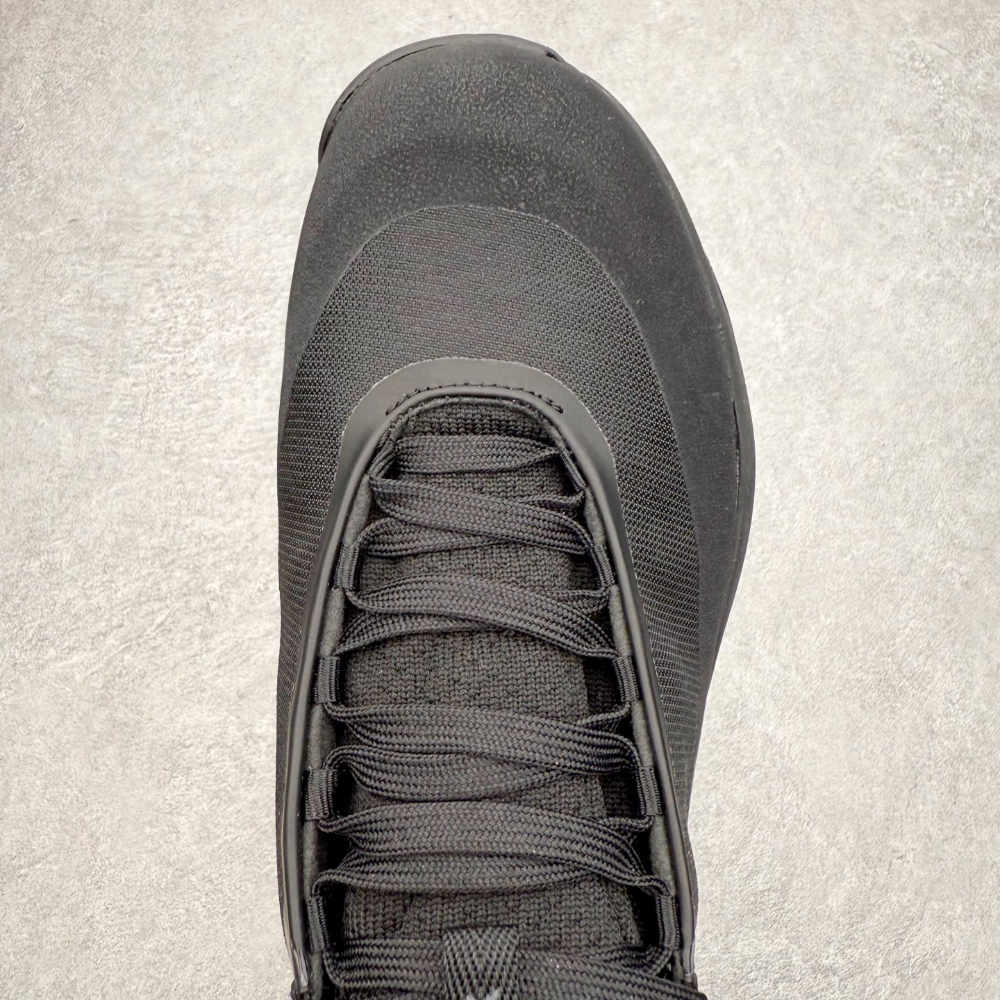 图片[4]-Arcteryx Vertex Alpine GTX阿尔卑斯山顶峰系列低帮越野徒步户外运动登山运动鞋 这款GORE-TEX鞋履适合希望在技术路线上更快前进的山地跑步者穿着，无需担心地形条件如何。中底的Rocker Geometry几何结构设计带来推进力，并采用InFuse材料制成，这是一种轻质、高响应性的EVA和聚烯烃合成材料，可提供回弹并吸收冲击力。抓地平稳的Vibram Megagrip外底采用LITEBASE技术，在减轻重量的同时不影响性能，而多向凸耳花纹设计带来更强的抓地力。鞋身贴合包裹脚部，针织鞋领可阻挡碎屑进鞋。实拍调校N版已经零色差零失真 百分百还原实物色彩所见即所得 不存在货不对板色差等低级问题 选购参考实物拍摄 不混卖不参货 只用心做好货严格选品 承诺混一赔十 尺码：36 36.5 37.5 38 38.5 39 40 40.5 41 42 42.5 43 44 44.5 45-选品中心