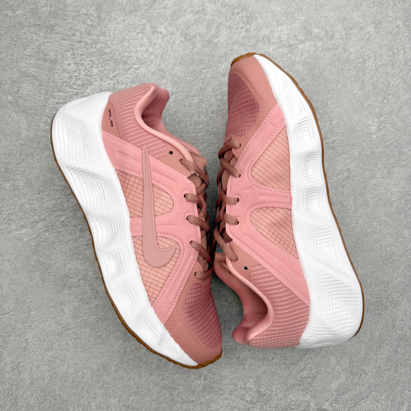 图片[3]-NK Metro TEK 经典舒适轻盈回弹低帮户外鞋 实拍调校N版已经零色差零失真 百分百还原实物色彩所见即所得 不存在货不对板色差等低级问题 选购参考实物拍摄 不混卖不参货 只用心做好货严格选品 承诺混一赔十 尺码：36 36.5 37.5 38 38.5 39 40 40.5 41 42 42.5 43 44 44.5 45-选品中心