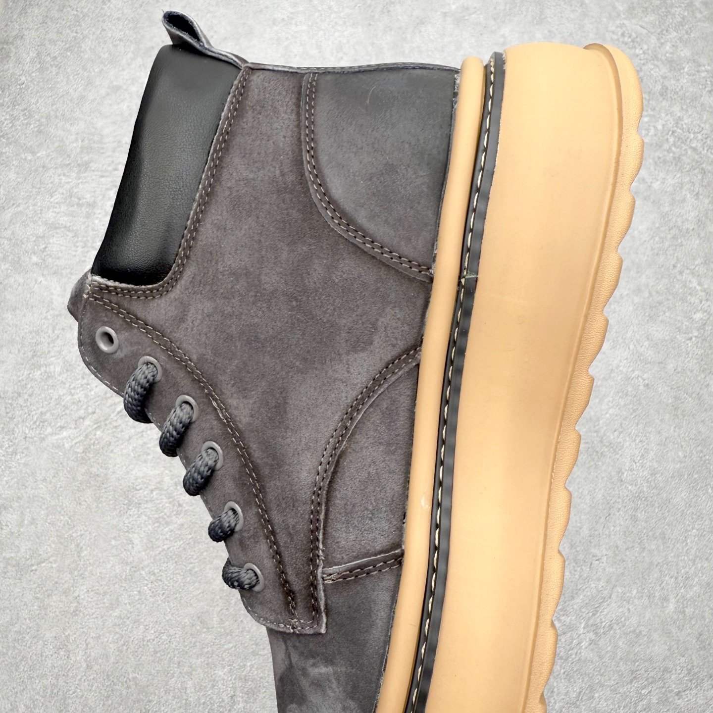 图片[7]-Timberland添柏岚/天伯伦 秋冬新品 秋冬必备户外休闲大黄靴系列#广东大厂品质 原盒原包装 时尚潮流搭配 面料采用意大利🇮🇹顶级磨砂细纹牛皮 轻质大底 搭配防臭防腐真皮乳胶鞋垫 大底到五金都是代工厂原材料制作 同原版固特异永不开胶工艺 好货不杀猪 首单质量严格把控 全网独家首发 品质毋庸置疑 全套官网统一包装 给您完美的穿着体验 质量考究耐穿 型男必备 专治不帅 高品质脚感一流 今年冬季防寒户外专用 日常随意搭配 尺码：38-44（皮鞋码）-选品中心