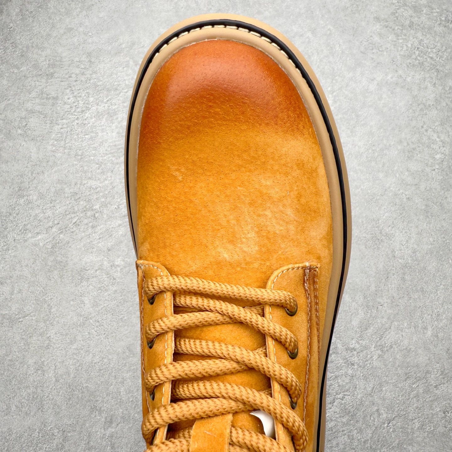 图片[4]-Timberland添柏岚/天伯伦 秋冬新品 秋冬必备户外休闲大黄靴系列#广东大厂品质 原盒原包装 时尚潮流搭配 面料采用意大利🇮🇹顶级磨砂细纹牛皮 轻质大底 搭配防臭防腐真皮乳胶鞋垫 大底到五金都是代工厂原材料制作 同原版固特异永不开胶工艺 好货不杀猪 首单质量严格把控 全网独家首发 品质毋庸置疑 全套官网统一包装 给您完美的穿着体验 质量考究耐穿 型男必备 专治不帅 高品质脚感一流 今年冬季防寒户外专用 日常随意搭配 尺码：38-44（皮鞋码）-选品中心