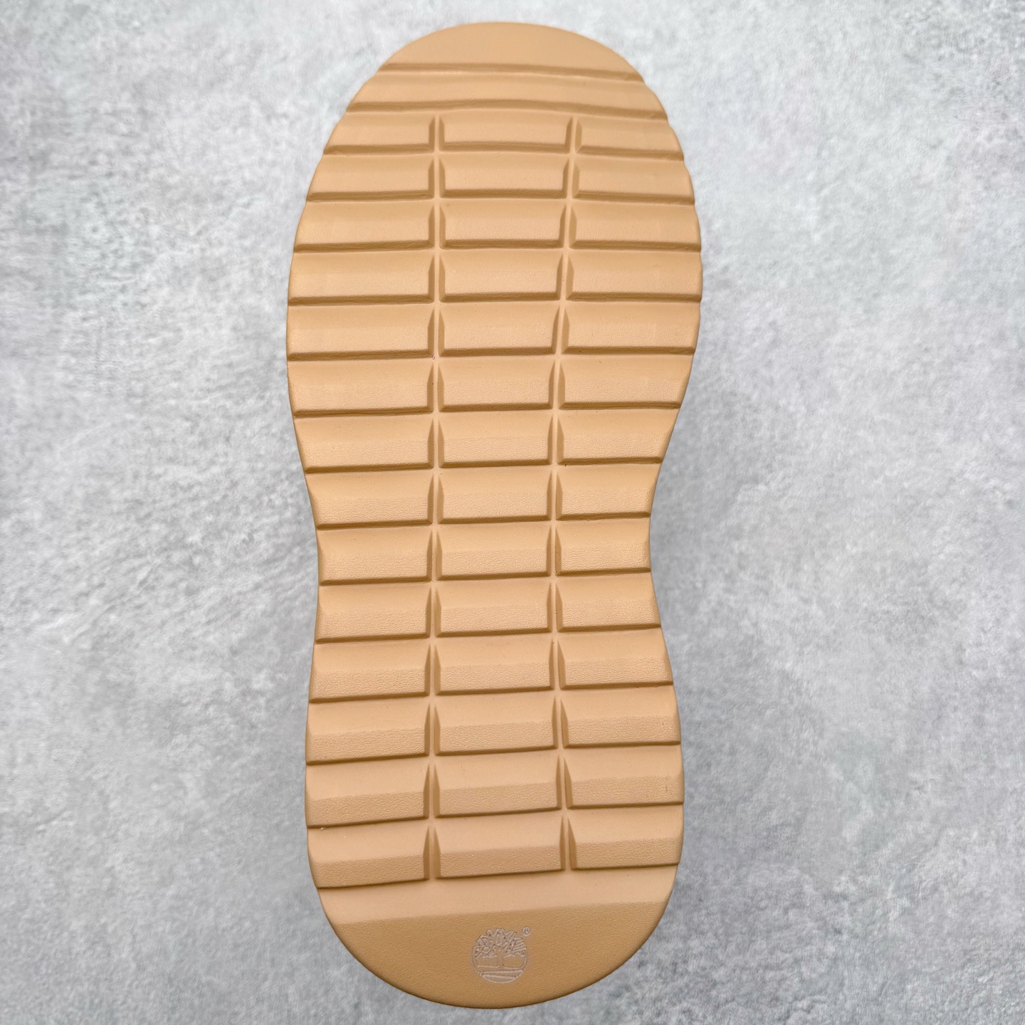 图片[9]-Timberland添柏岚/天伯伦 秋冬新品 秋冬必备户外休闲大黄靴系列#广东大厂品质 原盒原包装 时尚潮流搭配 面料采用意大利🇮🇹顶级磨砂细纹牛皮 轻质大底 搭配防臭防腐真皮乳胶鞋垫 大底到五金都是代工厂原材料制作 同原版固特异永不开胶工艺 好货不杀猪 首单质量严格把控 全网独家首发 品质毋庸置疑 全套官网统一包装 给您完美的穿着体验 质量考究耐穿 型男必备 专治不帅 高品质脚感一流 今年冬季防寒户外专用 日常随意搭配 尺码：38-44（皮鞋码）-选品中心