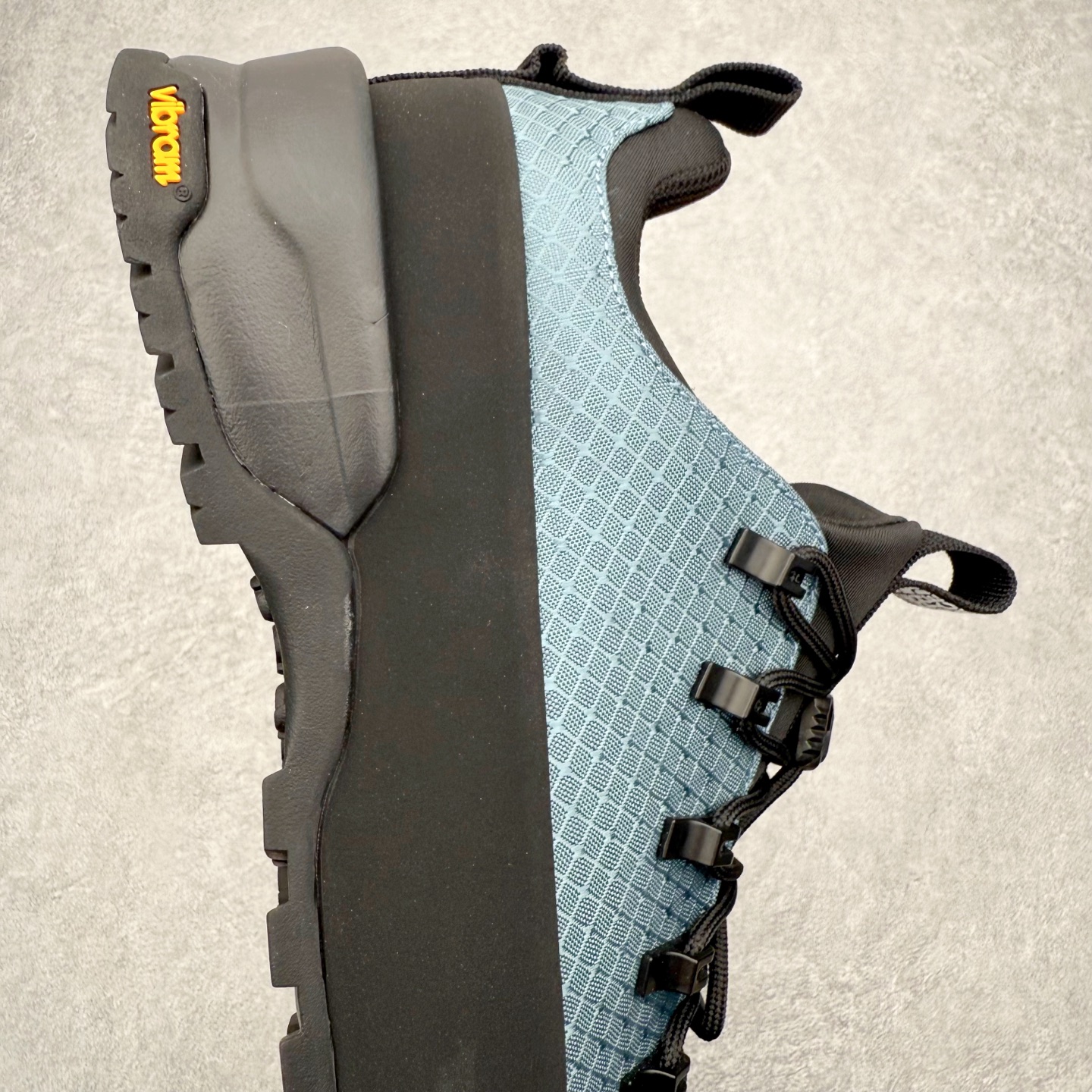 图片[6]-THE NORTH FACE GLENCLYFFE 北面格伦斯尼斯系列低帮机能户外风徒步登山运动训练鞋 舒适百搭织物低帮休闲城市通勤跑步鞋 原楦型开发纸版 采用防剐蹭复合麂皮组合模塑鞋头橡胶片鞋面材质 中底嵌入EVA缓震组合耐磨锯齿耐磨橡胶大底 尺码：37 38 38.5 39 40 40.5 41 42 42.5 43 44 44.5 45-选品中心