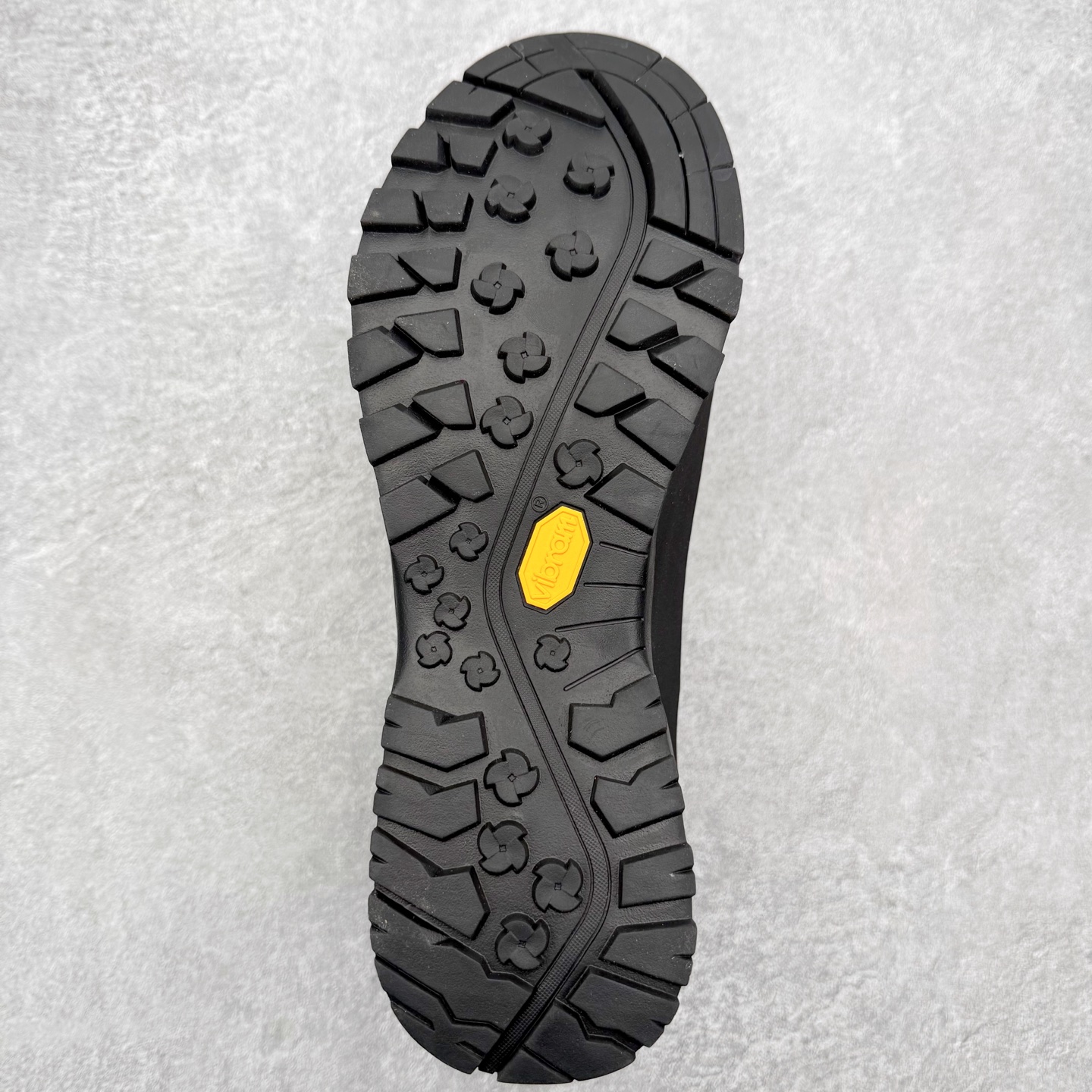 图片[9]-THE NORTH FACE GLENCLYFFE 北面格伦斯尼斯系列低帮机能户外风徒步登山运动训练鞋 舒适百搭织物低帮休闲城市通勤跑步鞋 原楦型开发纸版 采用防剐蹭复合麂皮组合模塑鞋头橡胶片鞋面材质 中底嵌入EVA缓震组合耐磨锯齿耐磨橡胶大底 尺码：37 38 38.5 39 40 40.5 41 42 42.5 43 44 44.5 45-选品中心