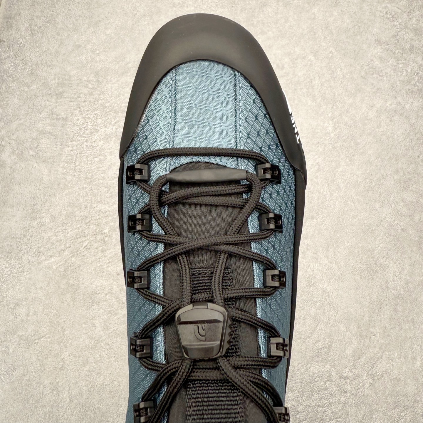 图片[4]-THE NORTH FACE GLENCLYFFE 北面格伦斯尼斯系列低帮机能户外风徒步登山运动训练鞋 舒适百搭织物低帮休闲城市通勤跑步鞋 原楦型开发纸版 采用防剐蹭复合麂皮组合模塑鞋头橡胶片鞋面材质 中底嵌入EVA缓震组合耐磨锯齿耐磨橡胶大底 尺码：37 38 38.5 39 40 40.5 41 42 42.5 43 44 44.5 45-选品中心