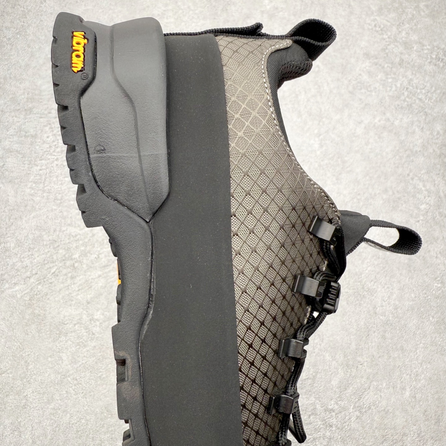 图片[6]-THE NORTH FACE GLENCLYFFE 北面格伦斯尼斯系列低帮机能户外风徒步登山运动训练鞋 舒适百搭织物低帮休闲城市通勤跑步鞋 原楦型开发纸版 采用防剐蹭复合麂皮组合模塑鞋头橡胶片鞋面材质 中底嵌入EVA缓震组合耐磨锯齿耐磨橡胶大底 尺码：37 38 38.5 39 40 40.5 41 42 42.5 43 44 44.5 45-选品中心