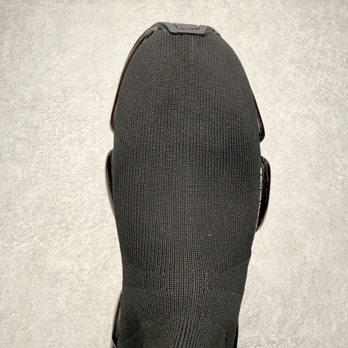 图片[4]-Balenciaga巴黎世家 Speed 2.0 LT 运动舒适 高帮生活休闲鞋 20S秋冬新品首发纯原版本 Logo 永不掉字 右脚鞋头内置NFC热熔内标 # MD多层组合大底 360°柔韧扭曲 上脚极致舒适 全新的动感设计理念 诠释了这款皇帝一脚蹬懒人鞋的主导地位！尺码：35/45-选品中心