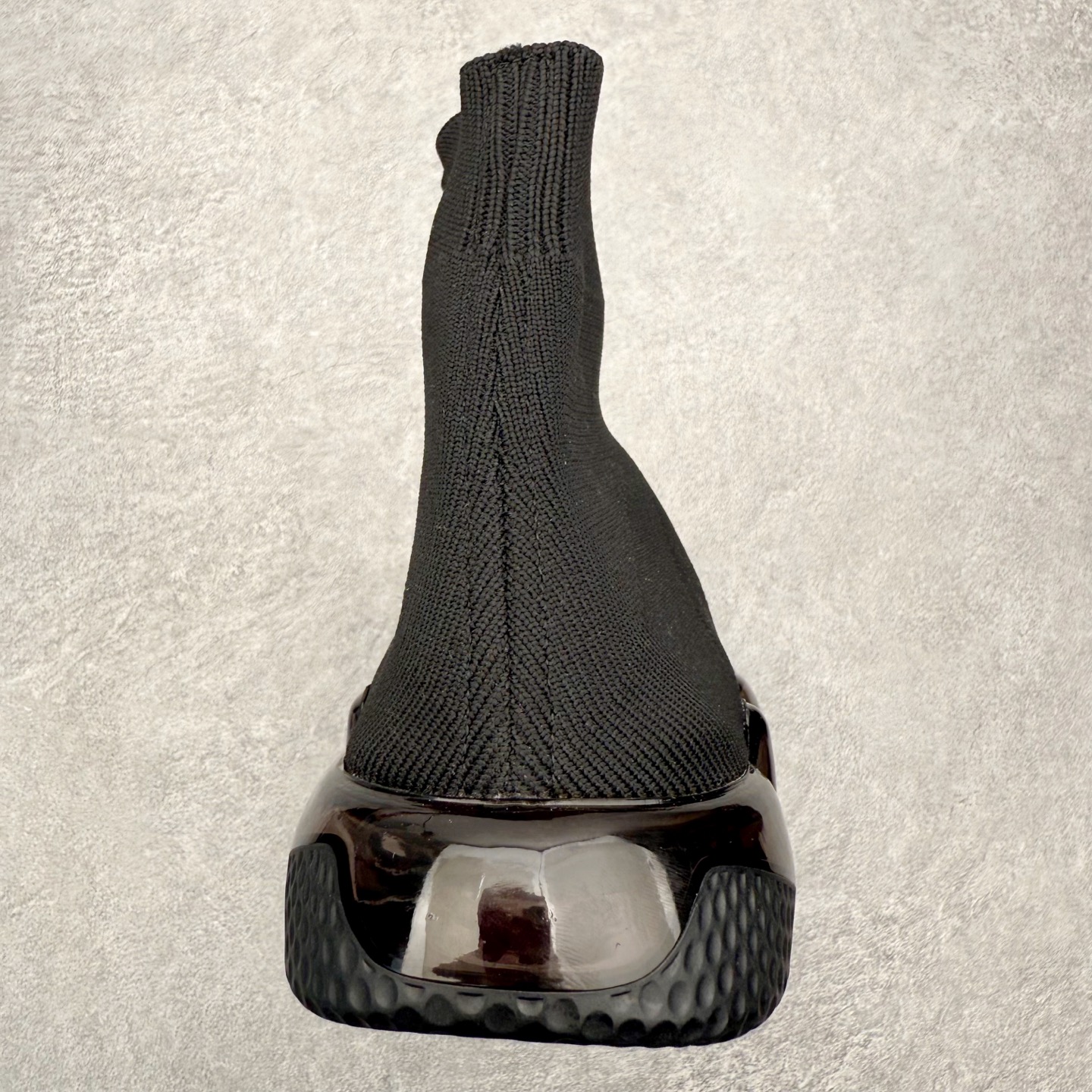 图片[8]-Balenciaga巴黎世家 Speed 2.0 LT 运动舒适 高帮生活休闲鞋 20S秋冬新品首发纯原版本 Logo 永不掉字 右脚鞋头内置NFC热熔内标 # MD多层组合大底 360°柔韧扭曲 上脚极致舒适 全新的动感设计理念 诠释了这款皇帝一脚蹬懒人鞋的主导地位！尺码：35/45-选品中心