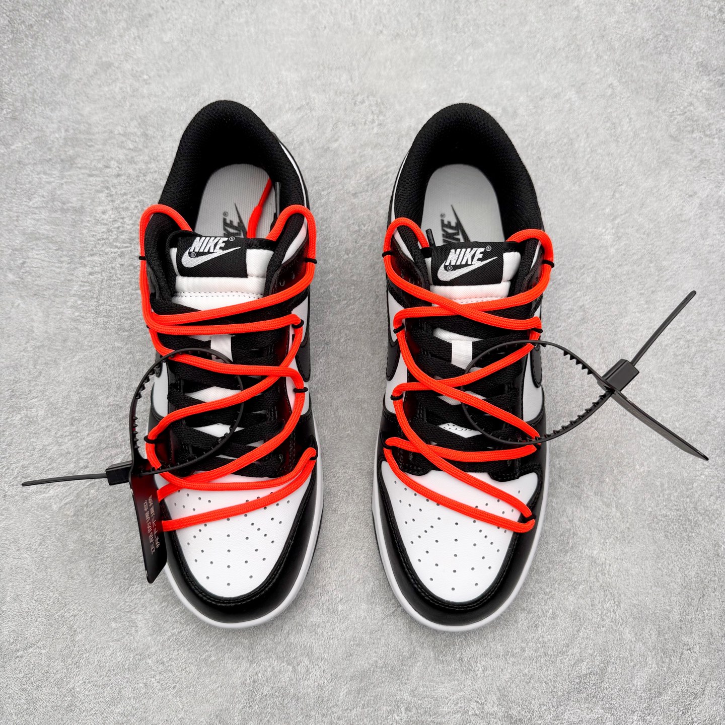 图片[2]-NK Dunk Low DD1391-100 定制系列天花板 无原鞋不开发 全系列得物原鞋一比一校对开发 配色持续更新中 终端对接 优势输出 全套原厂楦头原纸板数据档案倾力打造 原汁原味莞产 极致还原 圈内最强针车工艺 高端零售指定版 广东原厂配套原盒原标 鞋盒分三个尺码段 原厂冲刀 超高清洁度 全鞋零毛边皮料切割 采用原厂百宏鞋带以及原厂百宏织唛舌标 内标可供原厂几率过验 进口原装条纹中底布 四线拉帮白色点胶 原厂拉帮手法遵循公司 原厂电绣 极致还原 尺码：36 36.5 37.5 38 38.5 39 40 40.5 41 42 42.5 43 44 44.5 45 46-选品中心