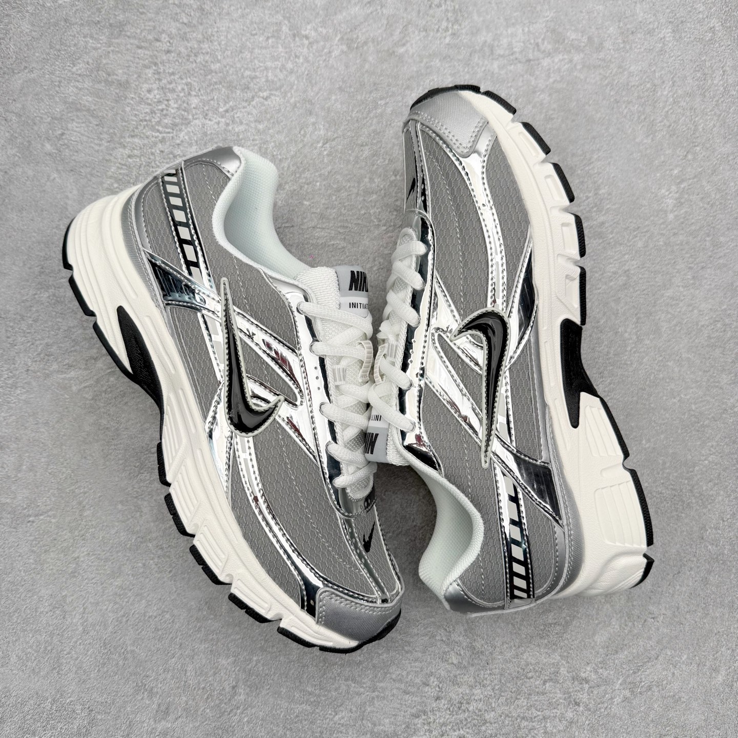 图片[3]-NK Initiator 创始者系列复古老爹鞋运动舒适复古网布合成革减震防滑耐磨低帮休闲跑步鞋 Ins爆火全新韩系古着风 回味经典 采用透气网眼鞋面和支撑覆盖层 自然运动设计的Phlyon中底用于缓冲 BRS 1000碳橡胶外底具有轻质柔韧性 牵引力和耐用性 尺码：36 36.5 37.5 38 38.5 39 40 40.5 41 42 42.5 43 44 45-选品中心