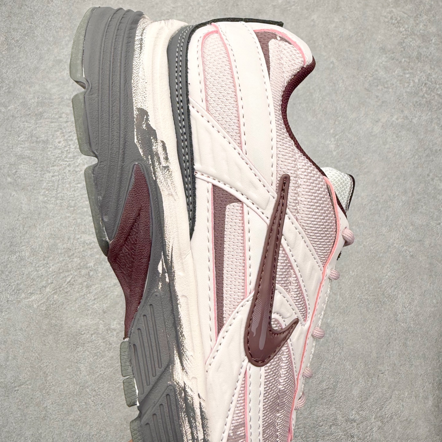 图片[6]-NK Initiator 创始者系列复古老爹鞋运动舒适复古网布合成革减震防滑耐磨低帮休闲跑步鞋 Ins爆火全新韩系古着风 回味经典 采用透气网眼鞋面和支撑覆盖层 自然运动设计的Phlyon中底用于缓冲 BRS 1000碳橡胶外底具有轻质柔韧性 牵引力和耐用性 尺码：36 36.5 37.5 38 38.5 39 40 40.5 41 42 42.5 43 44 45-选品中心