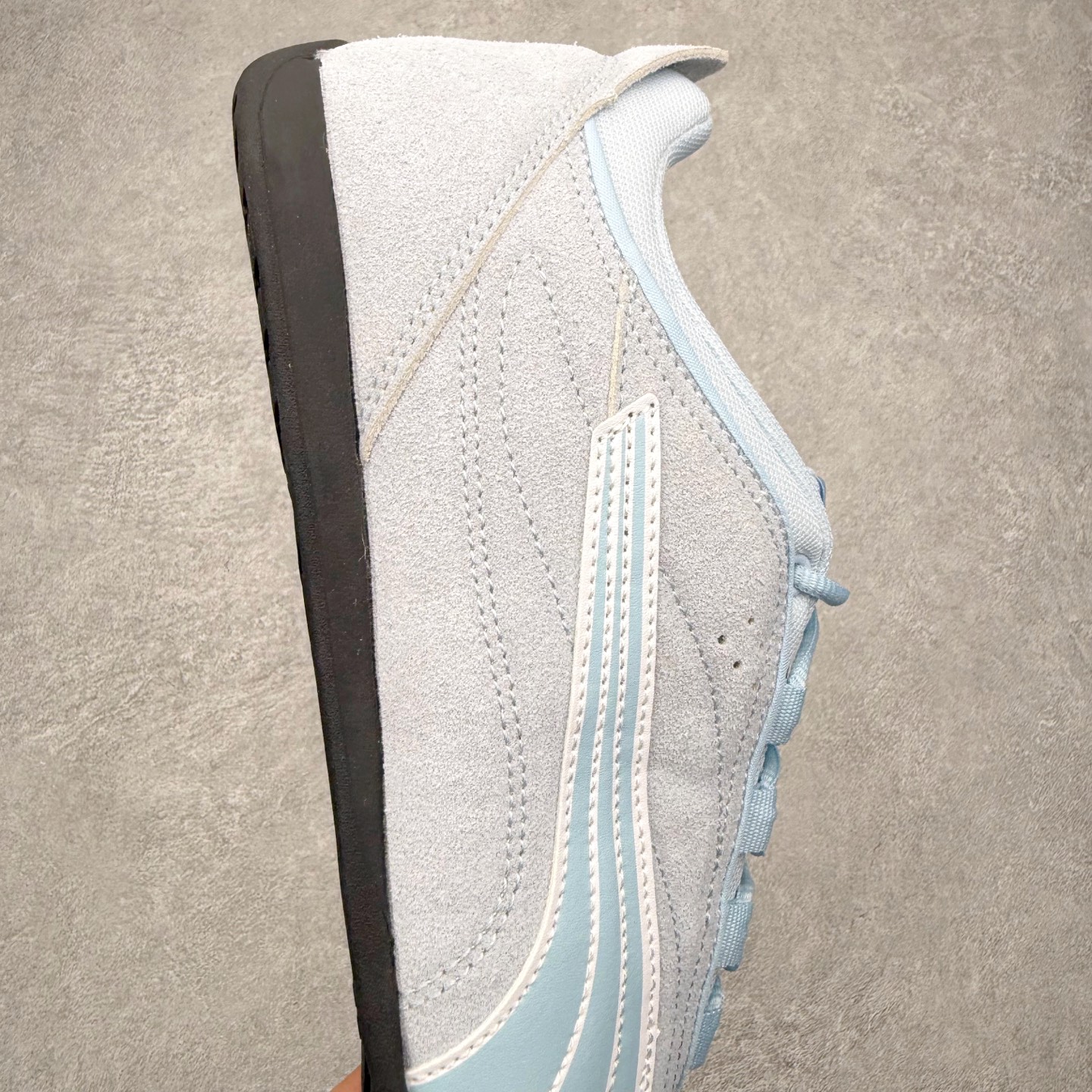 图片[6]-PUMA彪马 Catch 舒适时尚耐磨低帮生活休闲鞋 男女同款 彪马（Puma）是全球著名的运动品牌，中文作彪马，意为美洲狮，由创始人鲁道夫•达斯勒（Rudolf Dassler）于1948年在德国建立了这个品牌，数十年来PUMA一直在运动界位居要角，近几年来更成功的结合运动、休闲，时尚为一体，跃升为年轻人最爱品牌之一。实拍调校N版已经零色差零失真 百分百还原实物色彩所见即所得 不存在货不对板色差等低级问题 选购参考实物拍摄 不混卖不参货 只用心做好货严格选品 承诺混一赔十 尺码：36 36.5 37.5 38 38.5 39 40 40.5 41 42 42.5 43 44 44.5 45-选品中心