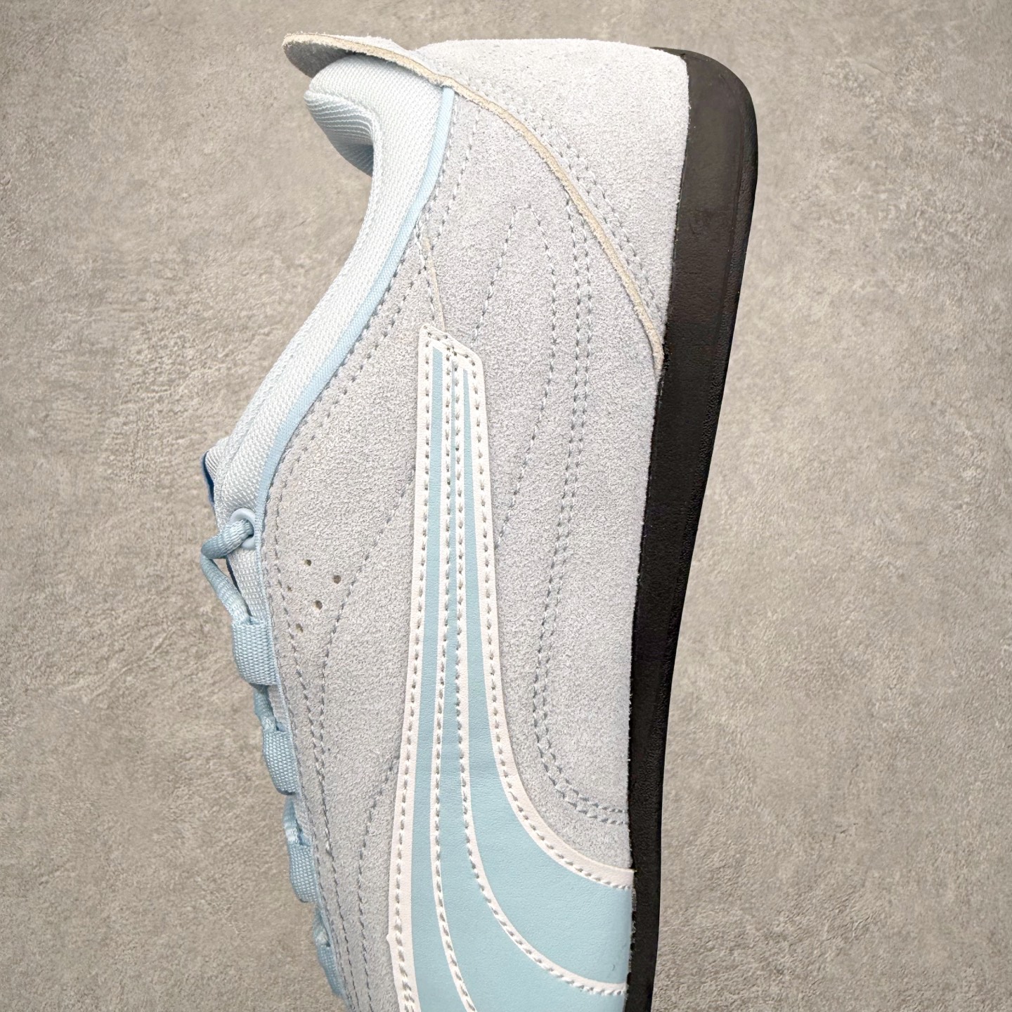 图片[7]-PUMA彪马 Catch 舒适时尚耐磨低帮生活休闲鞋 男女同款 彪马（Puma）是全球著名的运动品牌，中文作彪马，意为美洲狮，由创始人鲁道夫•达斯勒（Rudolf Dassler）于1948年在德国建立了这个品牌，数十年来PUMA一直在运动界位居要角，近几年来更成功的结合运动、休闲，时尚为一体，跃升为年轻人最爱品牌之一。实拍调校N版已经零色差零失真 百分百还原实物色彩所见即所得 不存在货不对板色差等低级问题 选购参考实物拍摄 不混卖不参货 只用心做好货严格选品 承诺混一赔十 尺码：36 36.5 37.5 38 38.5 39 40 40.5 41 42 42.5 43 44 44.5 45-选品中心