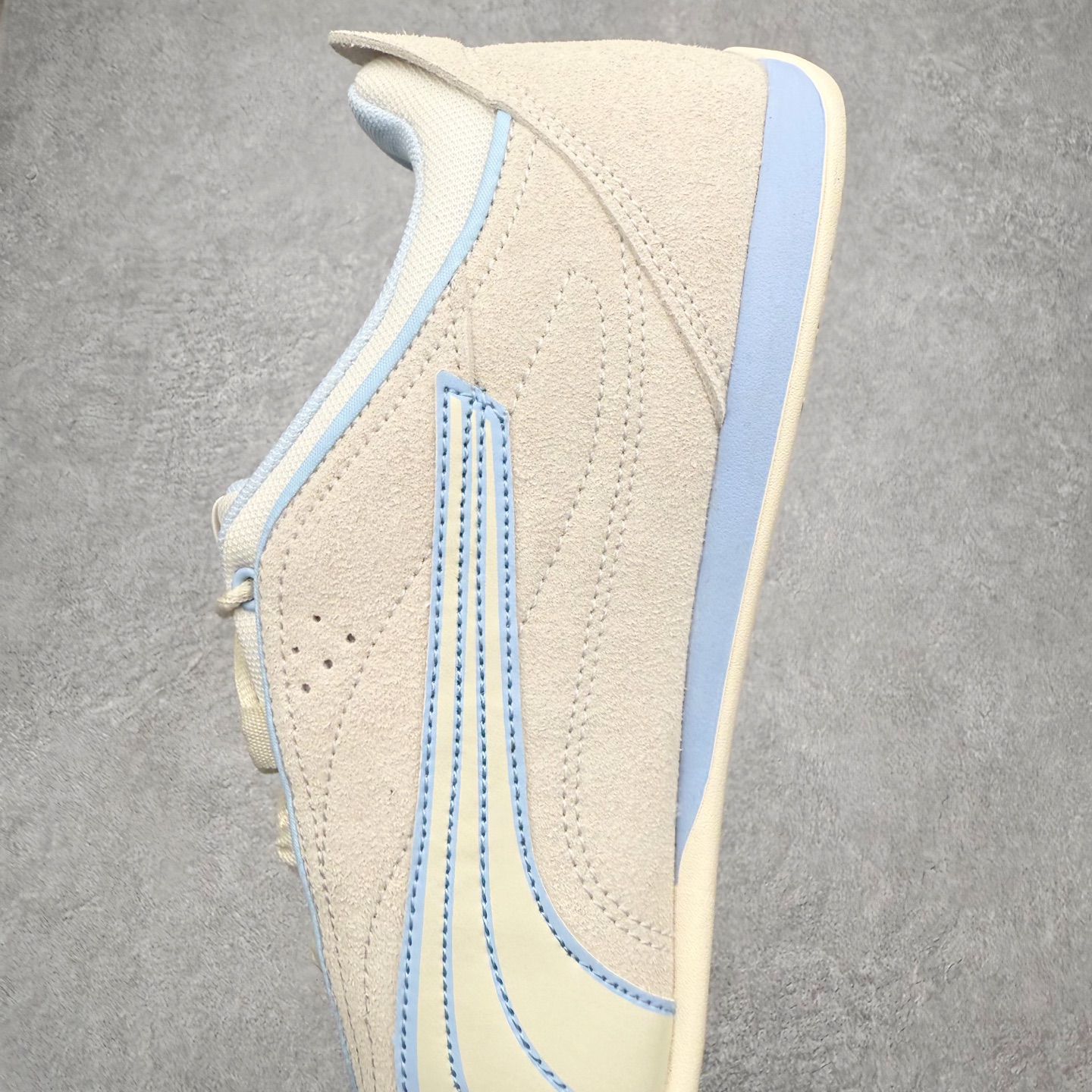 图片[7]-PUMA彪马 Catch 舒适时尚耐磨低帮生活休闲鞋 男女同款 彪马（Puma）是全球著名的运动品牌，中文作彪马，意为美洲狮，由创始人鲁道夫•达斯勒（Rudolf Dassler）于1948年在德国建立了这个品牌，数十年来PUMA一直在运动界位居要角，近几年来更成功的结合运动、休闲，时尚为一体，跃升为年轻人最爱品牌之一。实拍调校N版已经零色差零失真 百分百还原实物色彩所见即所得 不存在货不对板色差等低级问题 选购参考实物拍摄 不混卖不参货 只用心做好货严格选品 承诺混一赔十 尺码：36 36.5 37.5 38 38.5 39 40 40.5 41 42 42.5 43 44 44.5 45-选品中心