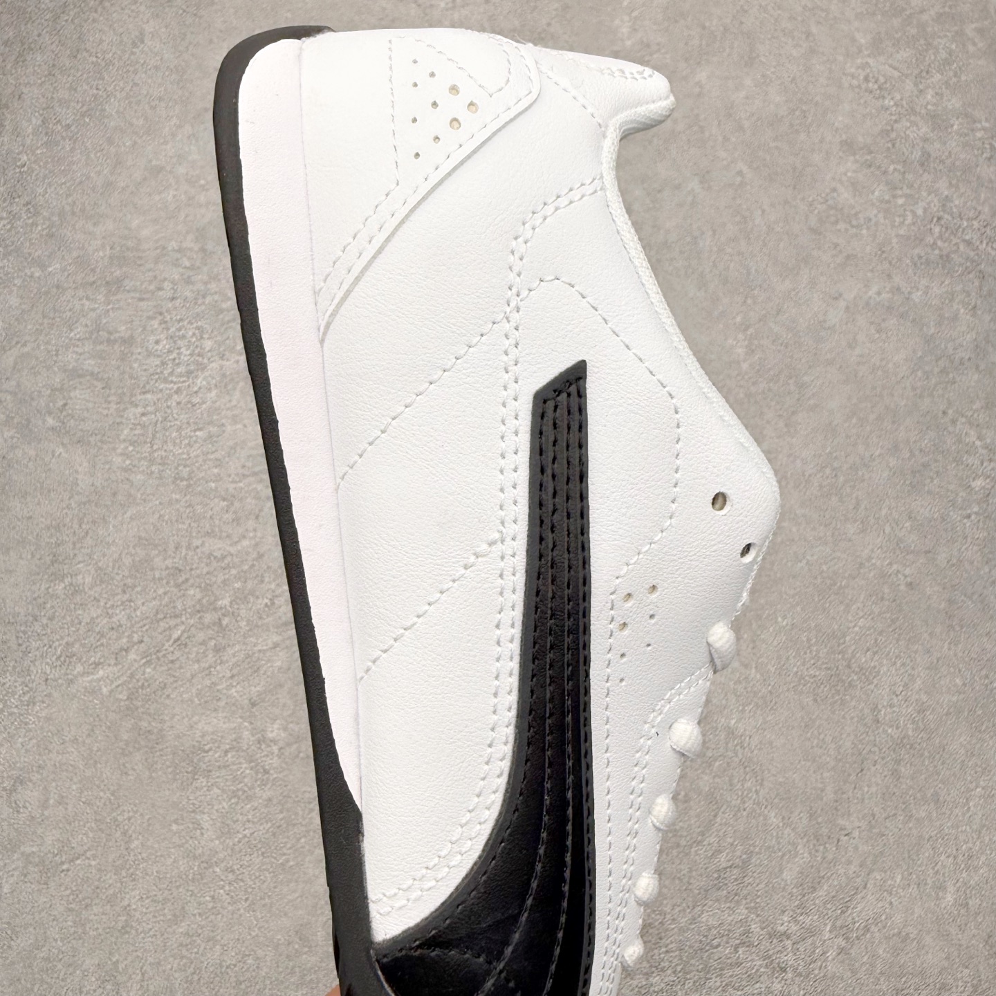 图片[6]-PUMA彪马 Catch 舒适时尚耐磨低帮生活休闲鞋 男女同款 彪马（Puma）是全球著名的运动品牌，中文作彪马，意为美洲狮，由创始人鲁道夫•达斯勒（Rudolf Dassler）于1948年在德国建立了这个品牌，数十年来PUMA一直在运动界位居要角，近几年来更成功的结合运动、休闲，时尚为一体，跃升为年轻人最爱品牌之一。实拍调校N版已经零色差零失真 百分百还原实物色彩所见即所得 不存在货不对板色差等低级问题 选购参考实物拍摄 不混卖不参货 只用心做好货严格选品 承诺混一赔十 尺码：36 36.5 37.5 38 38.5 39 40 40.5 41 42 42.5 43 44 44.5 45-选品中心