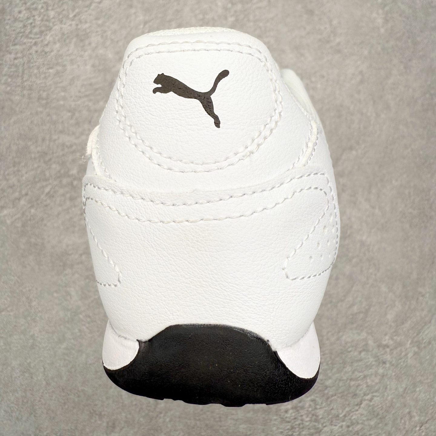 图片[8]-PUMA彪马 Catch 舒适时尚耐磨低帮生活休闲鞋 男女同款 彪马（Puma）是全球著名的运动品牌，中文作彪马，意为美洲狮，由创始人鲁道夫•达斯勒（Rudolf Dassler）于1948年在德国建立了这个品牌，数十年来PUMA一直在运动界位居要角，近几年来更成功的结合运动、休闲，时尚为一体，跃升为年轻人最爱品牌之一。实拍调校N版已经零色差零失真 百分百还原实物色彩所见即所得 不存在货不对板色差等低级问题 选购参考实物拍摄 不混卖不参货 只用心做好货严格选品 承诺混一赔十 尺码：36 36.5 37.5 38 38.5 39 40 40.5 41 42 42.5 43 44 44.5 45-选品中心