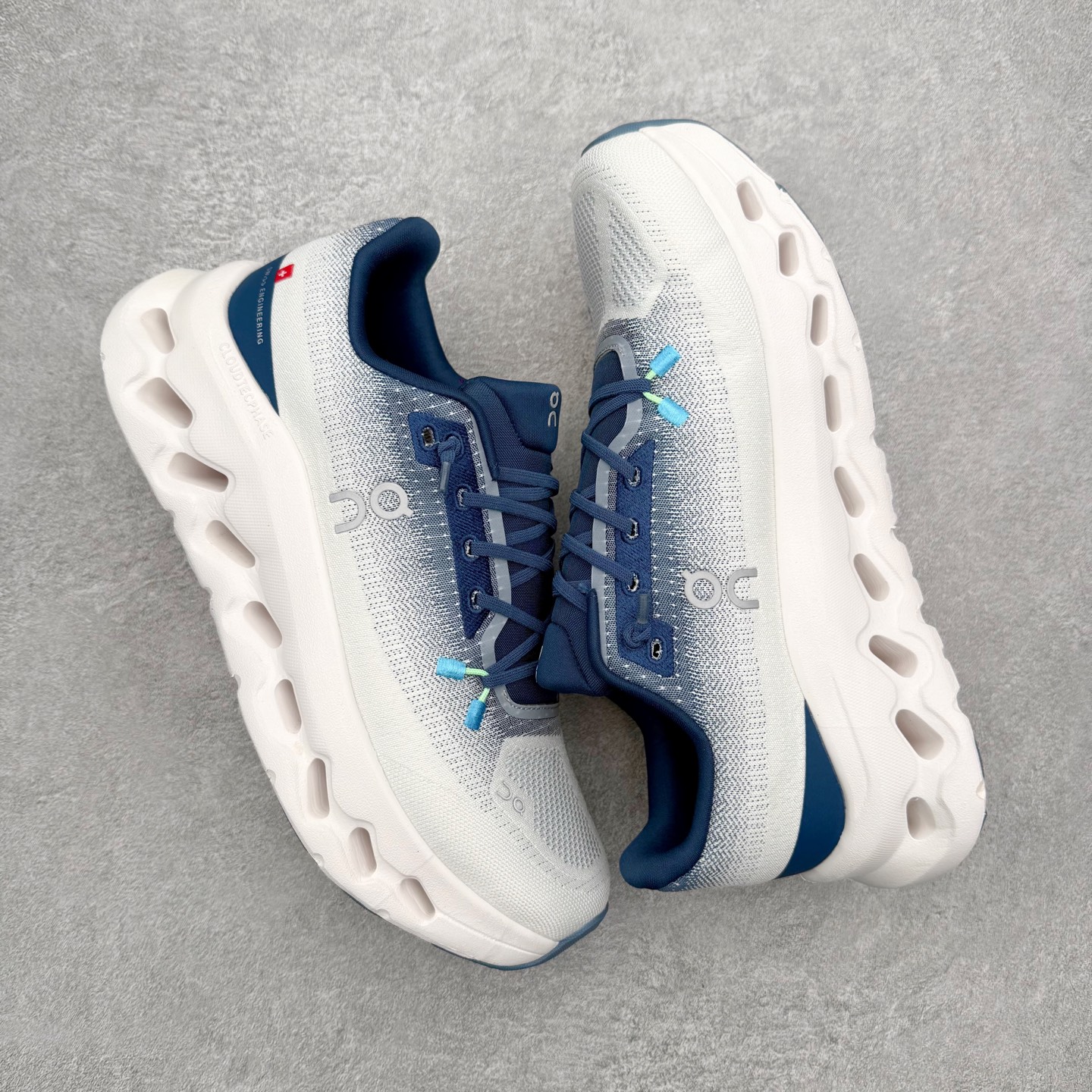 图片[3]-On昂跑 Cloudtilt 圆头系带减震耐磨低帮生活休闲鞋 此运动品牌 开创于2010年 缓震着陆、强效回弹、轻柔质感的设计构思始终是ON研制关键 与此同时基于“为全球提供革新性的跑步感受”信念 陆续推出了多款跑鞋及其以专业运动人体跑步工程学为设计关键的功能性跑步服饰设备 让跑者不费力气地畅快畅跑 尺码：36 36.5 37.5 38 38.5 39 40 40.5 41 42 42.5 43 44 44.5 45-选品中心