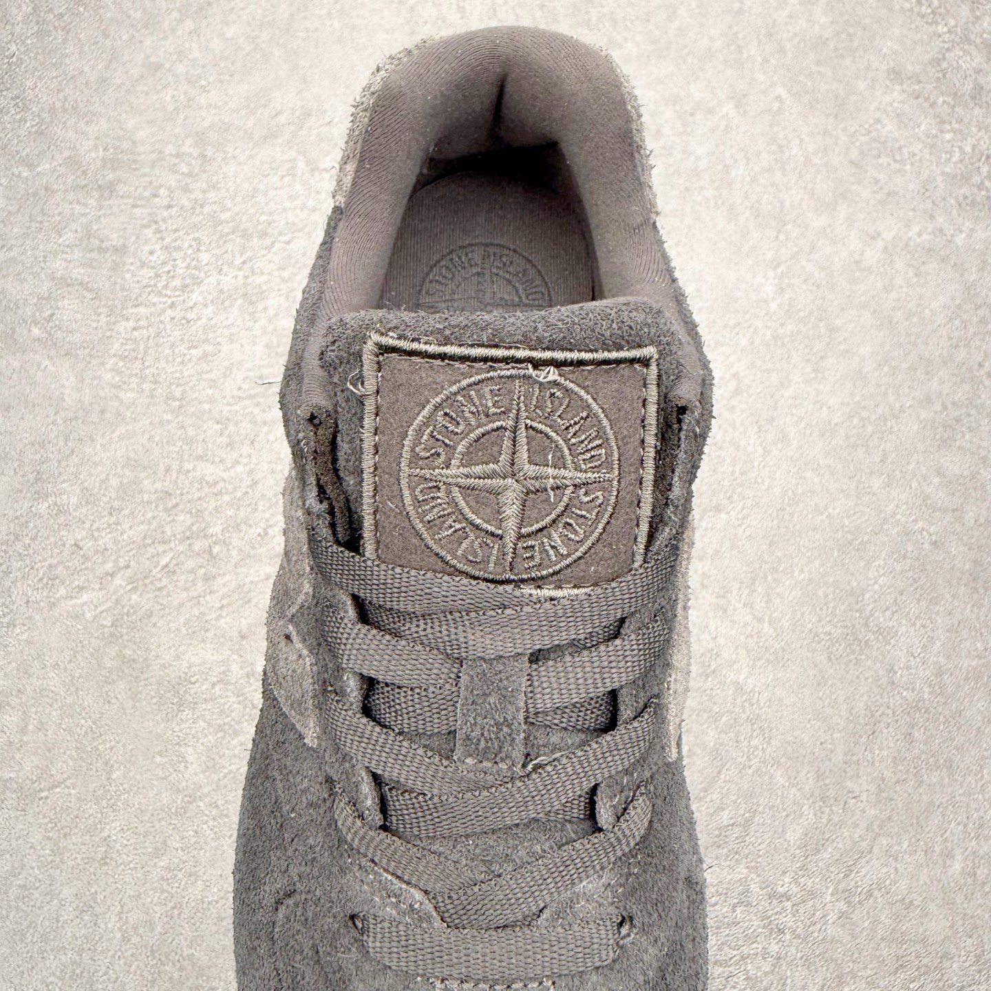 图片[5]-NB新百伦New Balance U574升级版系列低帮复古休闲运动慢跑鞋 新版NB574，妥妥美产既视感有木有。相较传统574，新版鞋跟及鞋面设计自带9系美产既视感！鞋面、内衬质感以及穿着体验更加！鞋型更流畅和饱满,鞋底增添了风格的多样化!底部升级橡胶颗粒大底,更防滑耐磨,上脚后感觉柔软且舒适。尺码：36 36.5 37.5 38 38.5 39.5 40 40.5 41.5 42 42.5 43 44 45-选品中心