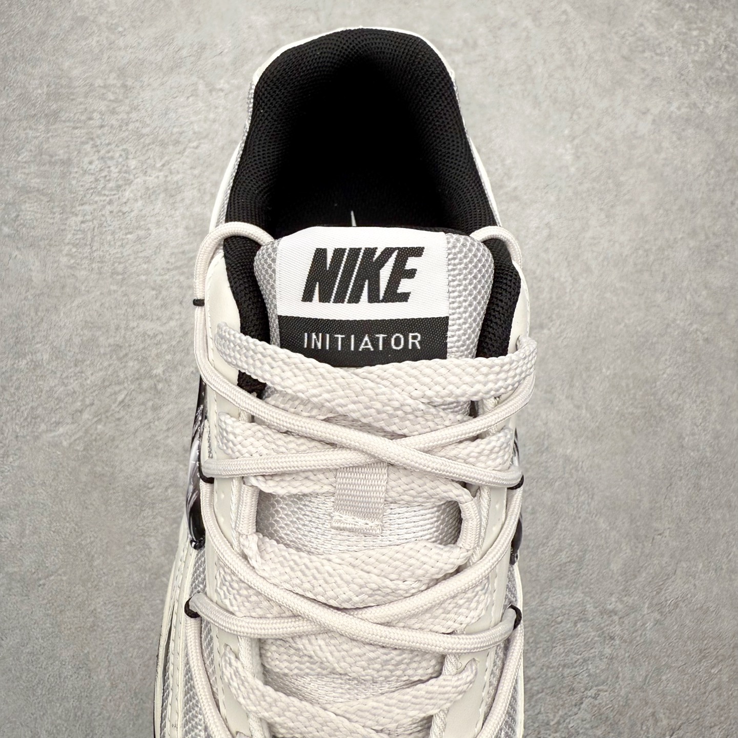 图片[5]-NK Initiator 创始者系列复古老爹鞋运动舒适复古网布合成革减震防滑耐磨低帮休闲跑步鞋 Ins爆火全新韩系古着风 回味经典 采用透气网眼鞋面和支撑覆盖层 自然运动设计的Phlyon中底用于缓冲 BRS 1000碳橡胶外底具有轻质柔韧性 牵引力和耐用性 尺码：36 36.5 37.5 38 38.5 39 40 40.5 41 42 42.5 43 44 45-选品中心