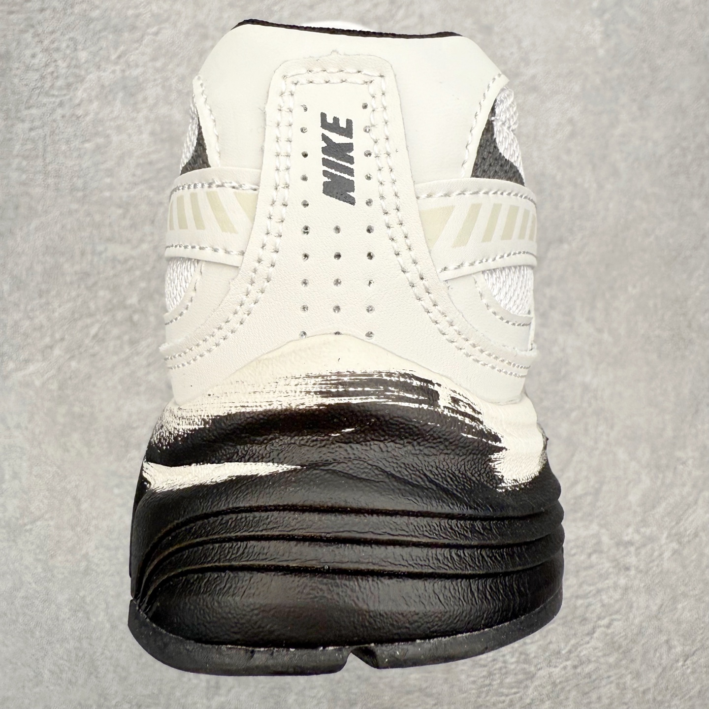 图片[8]-NK Initiator 创始者系列复古老爹鞋运动舒适复古网布合成革减震防滑耐磨低帮休闲跑步鞋 Ins爆火全新韩系古着风 回味经典 采用透气网眼鞋面和支撑覆盖层 自然运动设计的Phlyon中底用于缓冲 BRS 1000碳橡胶外底具有轻质柔韧性 牵引力和耐用性 尺码：36 36.5 37.5 38 38.5 39 40 40.5 41 42 42.5 43 44 45-选品中心