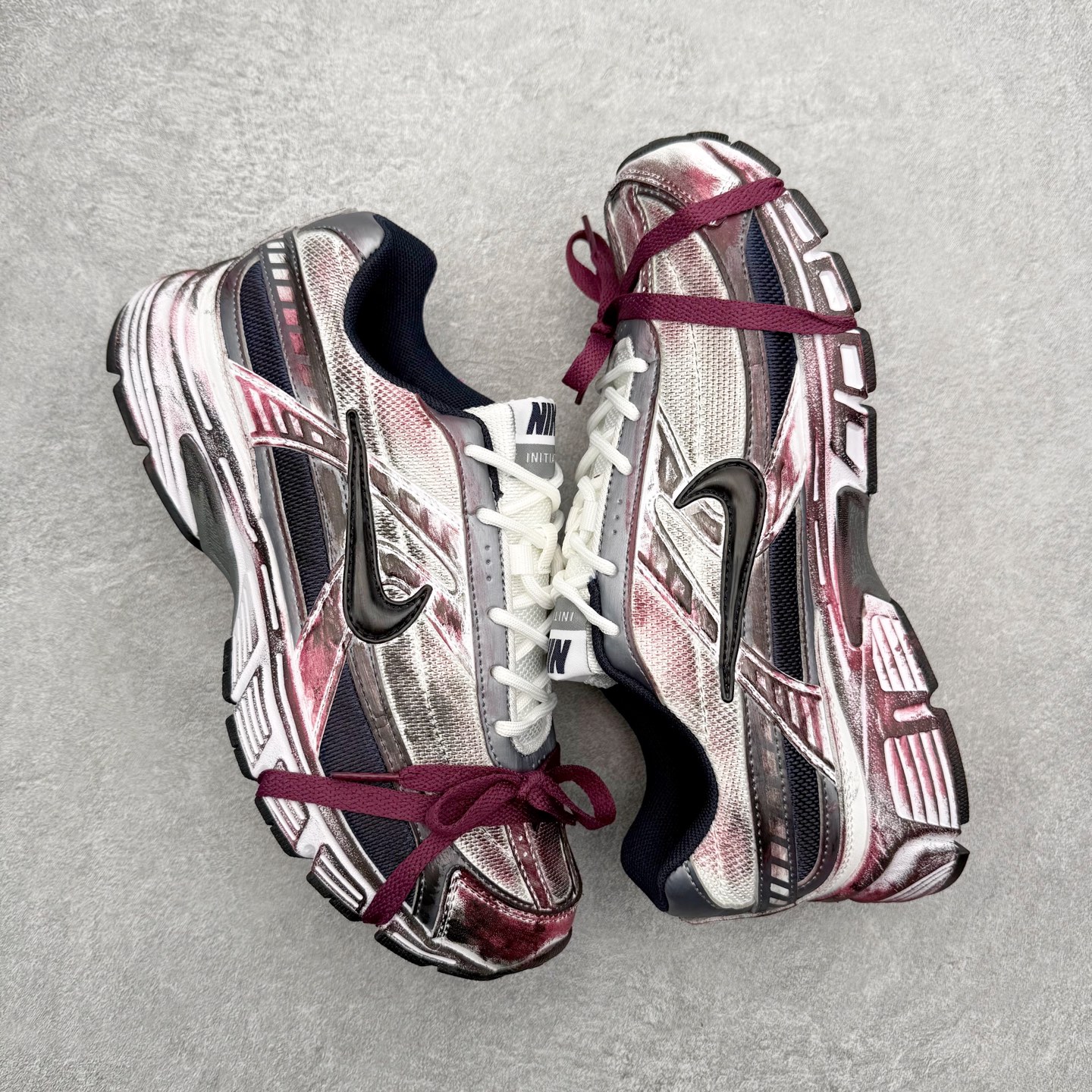 图片[3]-NK Initiator 创始者系列复古老爹鞋运动舒适复古网布合成革减震防滑耐磨低帮休闲跑步鞋 Ins爆火全新韩系古着风 回味经典 采用透气网眼鞋面和支撑覆盖层 自然运动设计的Phlyon中底用于缓冲 BRS 1000碳橡胶外底具有轻质柔韧性 牵引力和耐用性 尺码：36 36.5 37.5 38 38.5 39 40 40.5 41 42 42.5 43 44 45-选品中心