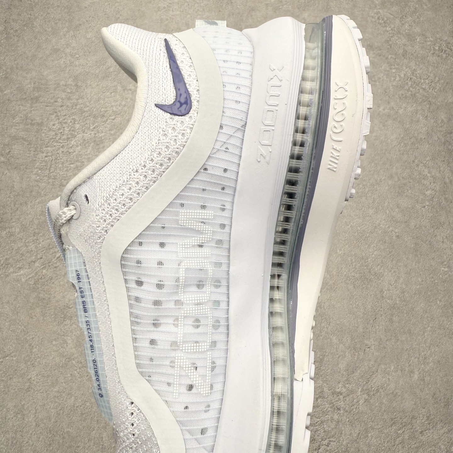 图片[7]-＃纯原 NK Pegasus Premium 飞马全掌气垫跑步运动鞋 HQ2593-006 气垫的究极进化 NIKE 2025S 新王炸 • 在特有Air科技加持下，耐克带来全新Pegasus Premium。这款跑鞋在传承耐克飞马（Pegasus）系列标志性的缓震功能的同时，将首次搭载耐克的塑型可视化Air Zoom气垫单元。• 塑型Air Zoom气垫单元贴合脚部的自然轮廓，帮助跑者在从后跟到脚趾的过渡中能够有效传递力量，带来一种前所未有的轻盈、顺畅回馈体验。中底采用ZoomX泡绵，后跟则使用ReactX泡绵，为跑者提供稳定流畅的推进感。• 塑型可视化Air Zoom气垫单元和精心配置的泡绵组合，让Pegasus Premium成为耐克飞马系列中颇具能量回馈的鞋款。• 全新Pegasus Premium不仅展示了耐克势头强劲的创新周期，证明了其特有的Air科技的强大实力，更体现了耐克倾听和服务运动员的能力。尺码：36 36.5 37.5 38 38.5 39 40 40.5 41 42 42.5 43 44 44.5 45-选品中心