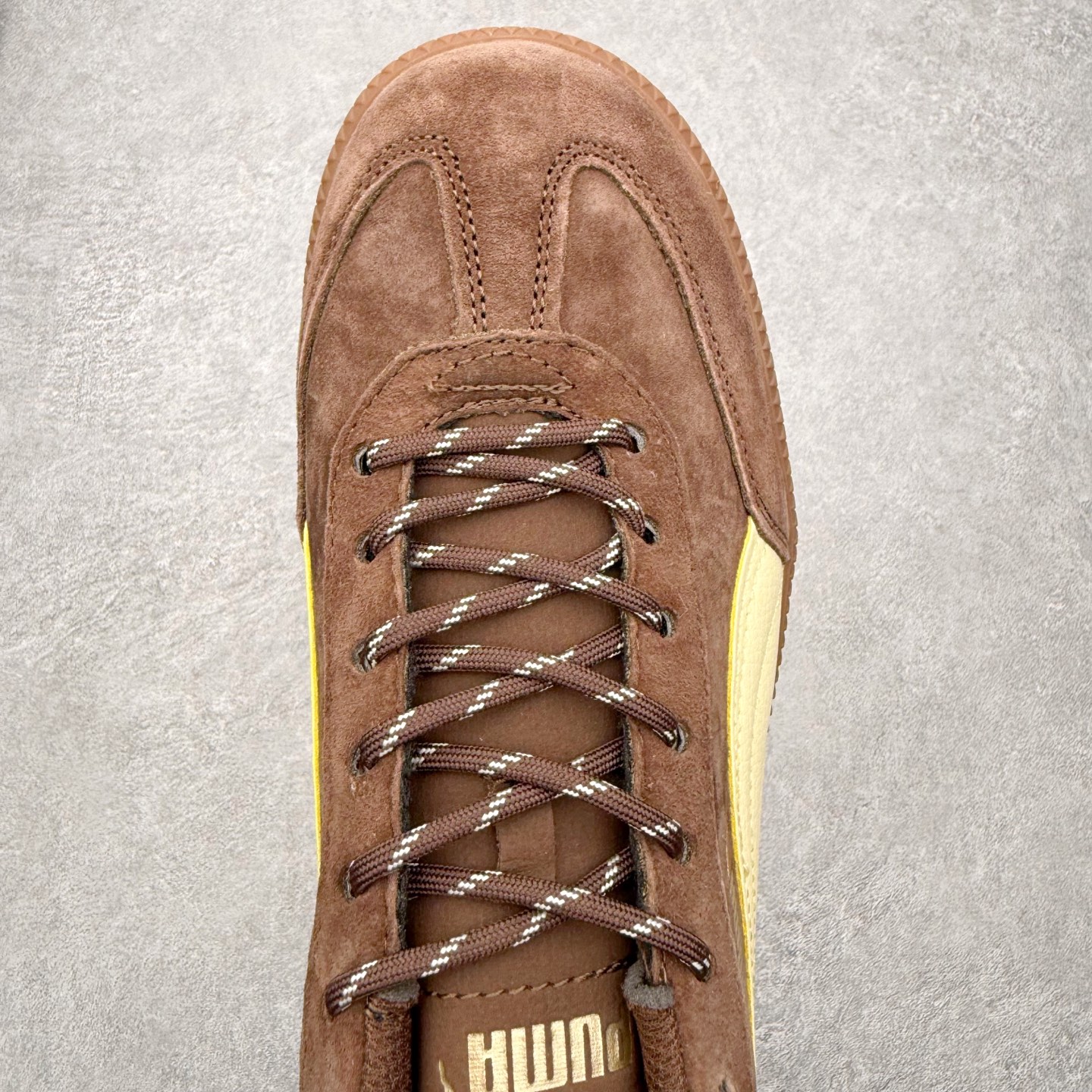 图片[4]-PUMA Palermo Trainer 彪马防滑耐磨低帮德训休闲板鞋 简约又不失设计巧思的帅气风格让它轻松驾驭日常休闲或滑板场合 运动兼具匠心 细节彰显品质 衬垫边缘以提供支撑和灵活性 强化鞋头以承受持续的磨损 耐磨性强 稳定性高 抓地更牢 不易打滑 尺码： 35 36 36.5 37.5 38 38.5 39 40 40.5 41 42 42.5 43 44 45-选品中心