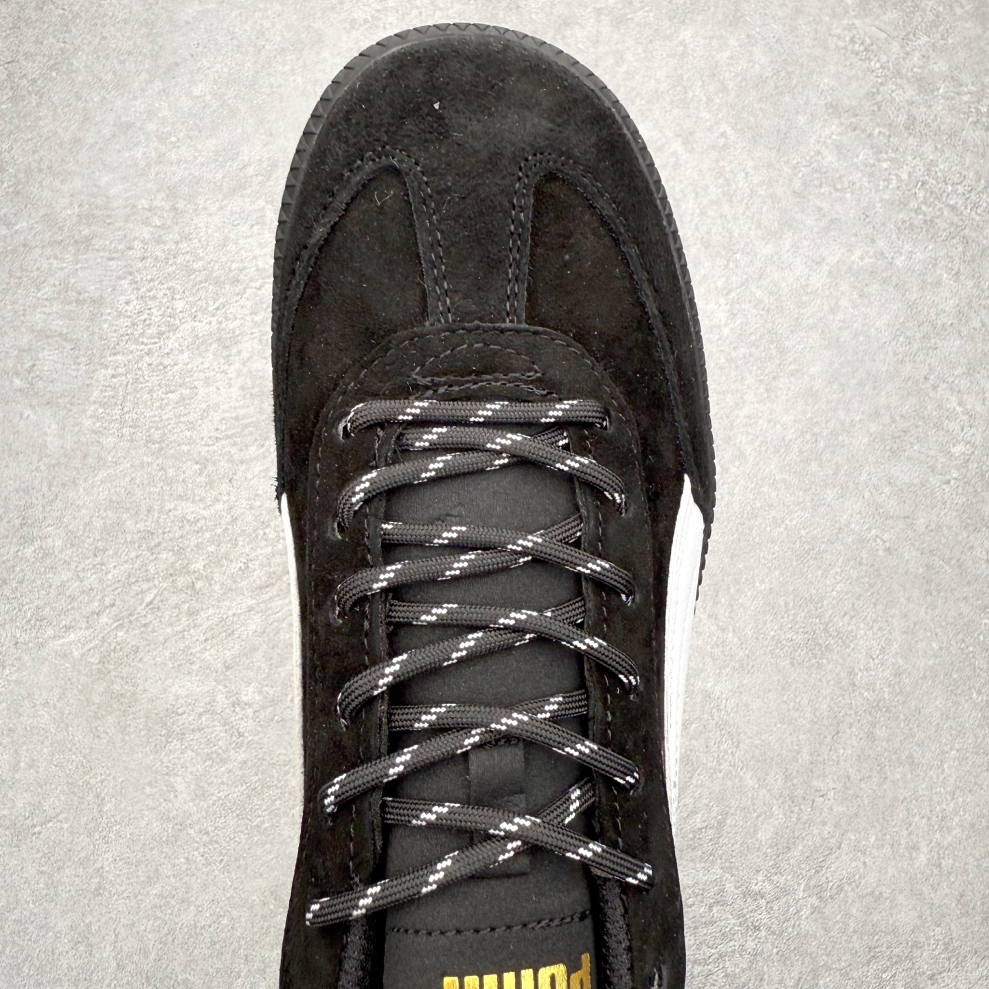 图片[4]-PUMA Palermo Trainer 彪马防滑耐磨低帮德训休闲板鞋 简约又不失设计巧思的帅气风格让它轻松驾驭日常休闲或滑板场合 运动兼具匠心 细节彰显品质 衬垫边缘以提供支撑和灵活性 强化鞋头以承受持续的磨损 耐磨性强 稳定性高 抓地更牢 不易打滑 尺码： 35 36 36.5 37.5 38 38.5 39 40 40.5 41 42 42.5 43 44 45-选品中心