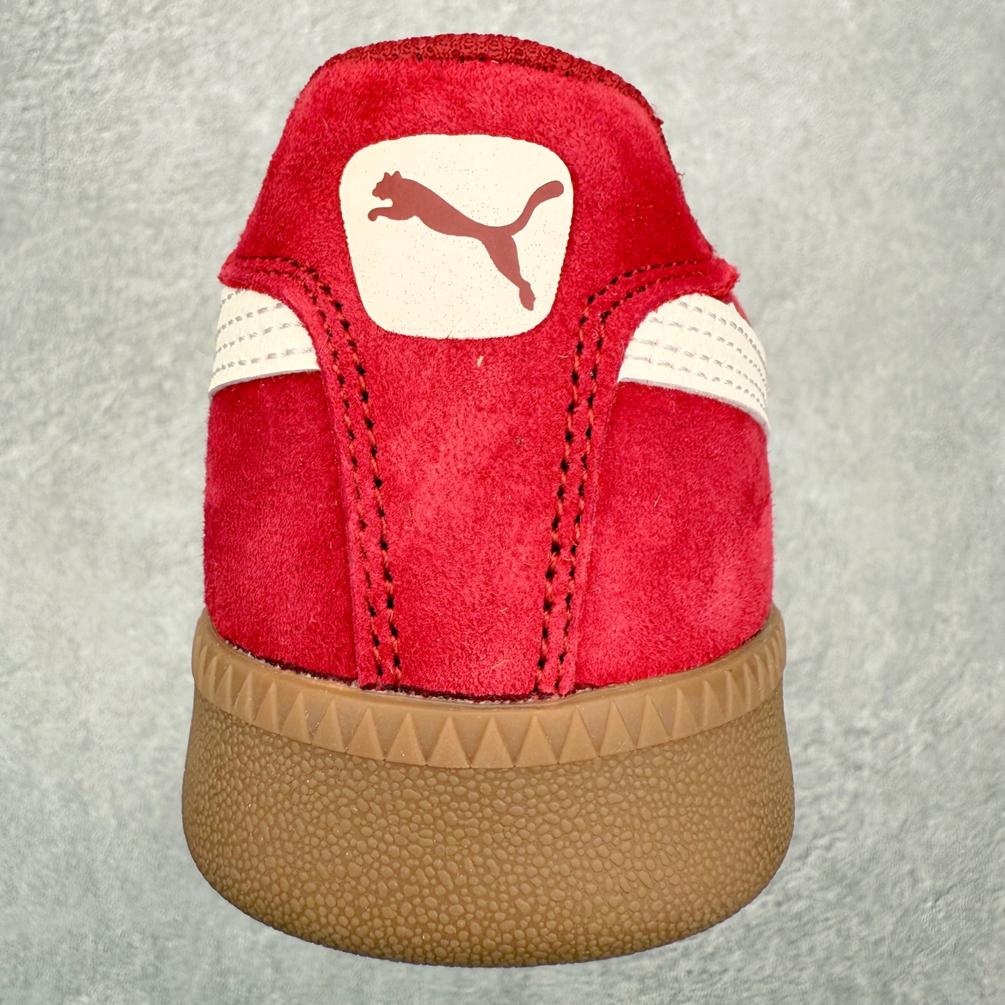 图片[8]-PUMA Palermo Trainer 彪马防滑耐磨低帮德训休闲板鞋 简约又不失设计巧思的帅气风格让它轻松驾驭日常休闲或滑板场合 运动兼具匠心 细节彰显品质 衬垫边缘以提供支撑和灵活性 强化鞋头以承受持续的磨损 耐磨性强 稳定性高 抓地更牢 不易打滑 尺码： 35 36 36.5 37.5 38 38.5 39 40 40.5 41 42 42.5 43 44 45-选品中心