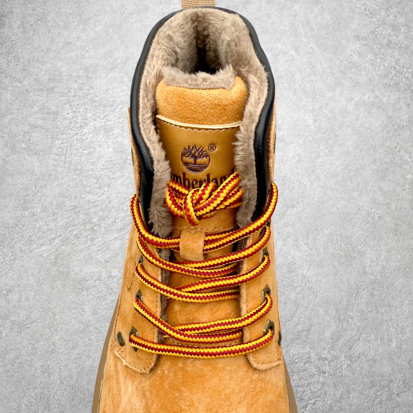 图片[5]-Timberland添柏岚/天伯伦 秋冬新品 秋冬必备户外休闲大黄靴系列#广东大厂品质 原盒原包装 时尚潮流搭配 面料采用意大利🇮🇹顶级磨砂细纹牛皮 轻质大底 搭配防臭防腐真皮乳胶鞋垫 大底到五金都是代工厂原材料制作 同原版固特异永不开胶工艺 好货不杀猪 首单质量严格把控 全网独家首发 品质毋庸置疑 全套官网统一包装 给您完美的穿着体验 质量考究耐穿 型男必备 专治不帅 高品质脚感一流 今年冬季防寒户外专用 日常随意搭配 尺码：38-44（皮鞋码）-选品中心