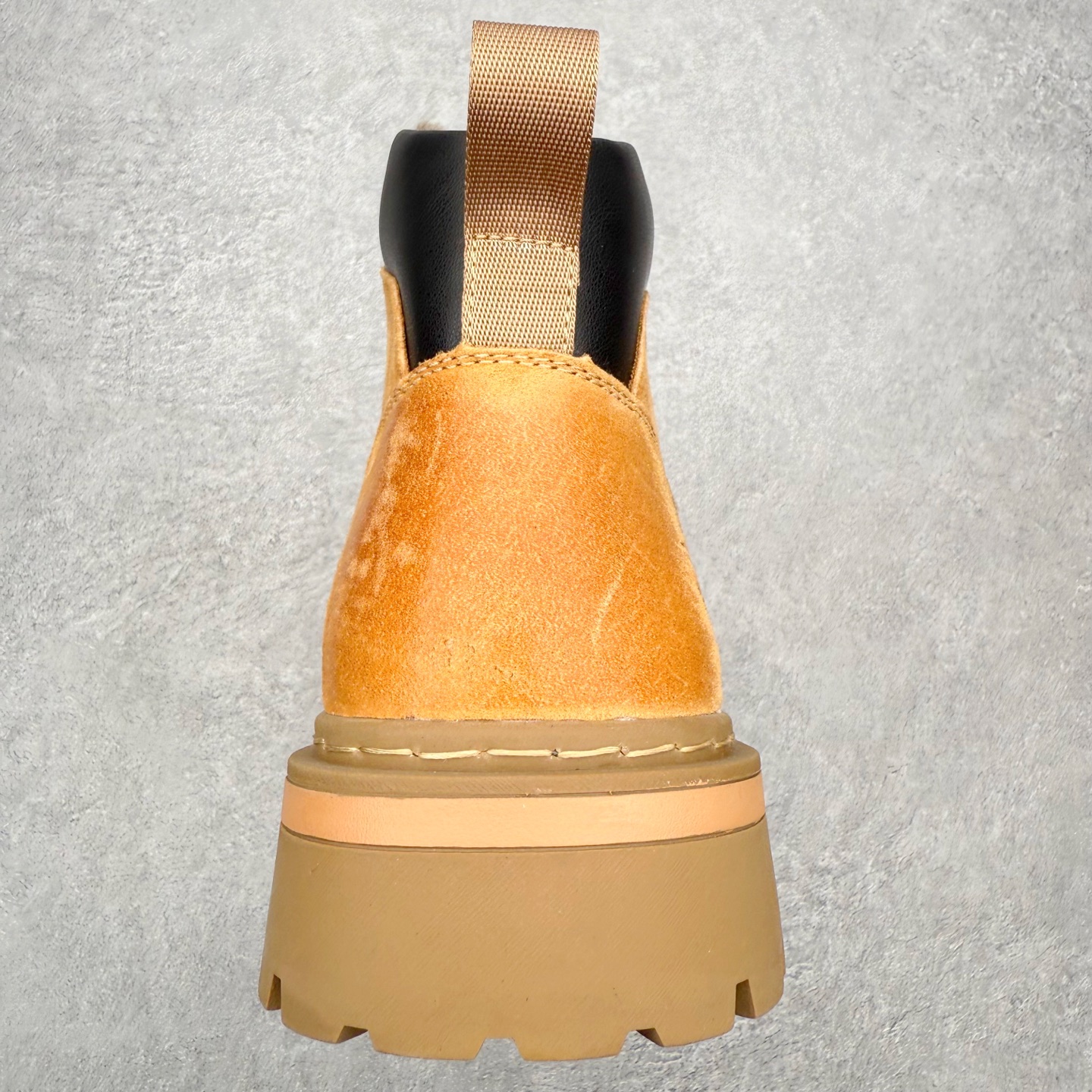 图片[8]-Timberland添柏岚/天伯伦 秋冬新品 秋冬必备户外休闲大黄靴系列#广东大厂品质 原盒原包装 时尚潮流搭配 面料采用意大利🇮🇹顶级磨砂细纹牛皮 轻质大底 搭配防臭防腐真皮乳胶鞋垫 大底到五金都是代工厂原材料制作 同原版固特异永不开胶工艺 好货不杀猪 首单质量严格把控 全网独家首发 品质毋庸置疑 全套官网统一包装 给您完美的穿着体验 质量考究耐穿 型男必备 专治不帅 高品质脚感一流 今年冬季防寒户外专用 日常随意搭配 尺码：38-44（皮鞋码）-选品中心