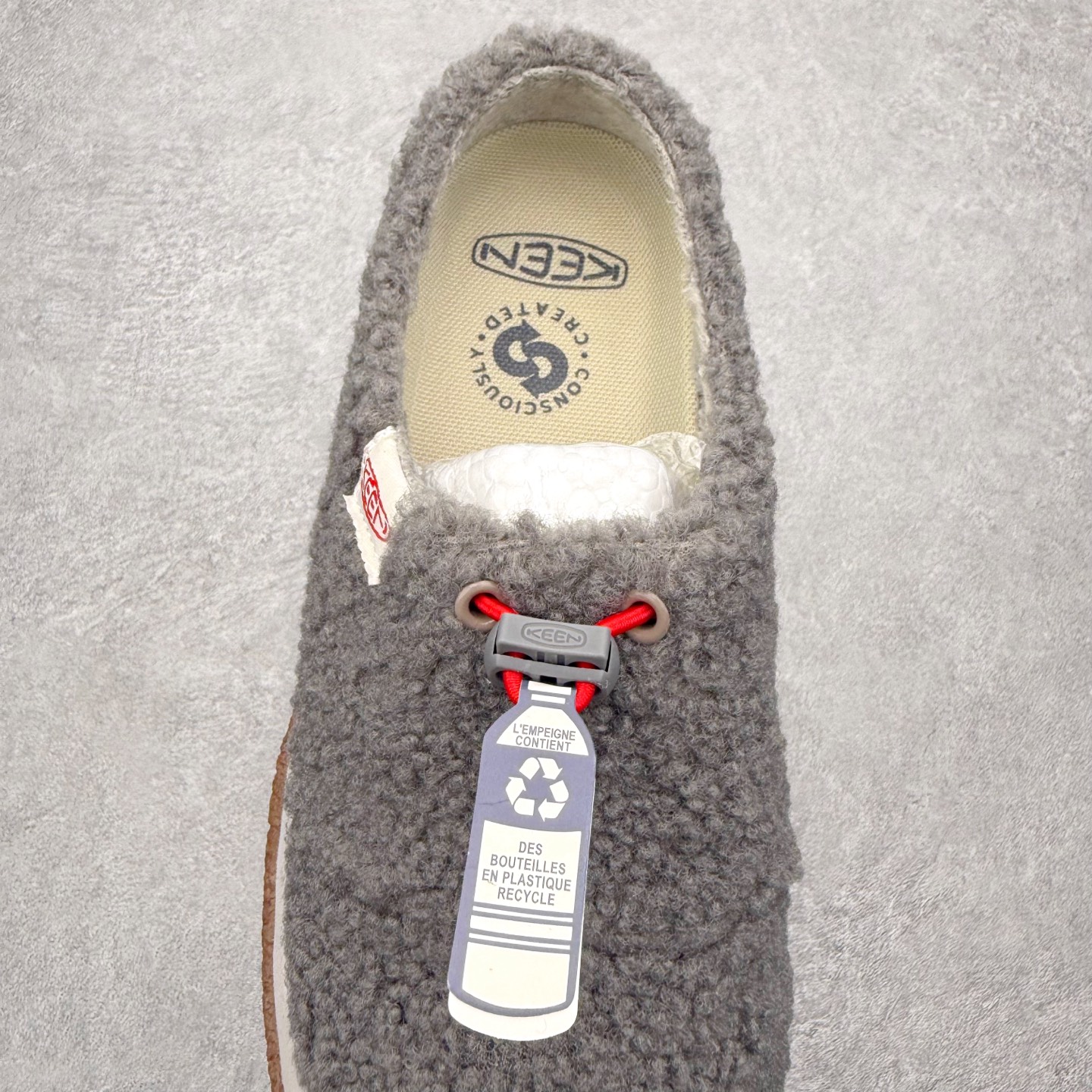 图片[5]-中山原单货 极力推荐版本 KEEN 科恩 Howser 3 Slide 爆款小羊蹄上线了 原创版型 简约外形时尚可户内户外任意穿梭 弹力鞋带锁定系统方便穿脱 橡胶大底 环保无异味 舒适的一脚蹬设计 创新家居混合款式 主货号：1026651 尺码：35 36 37 38 39 40 41-选品中心