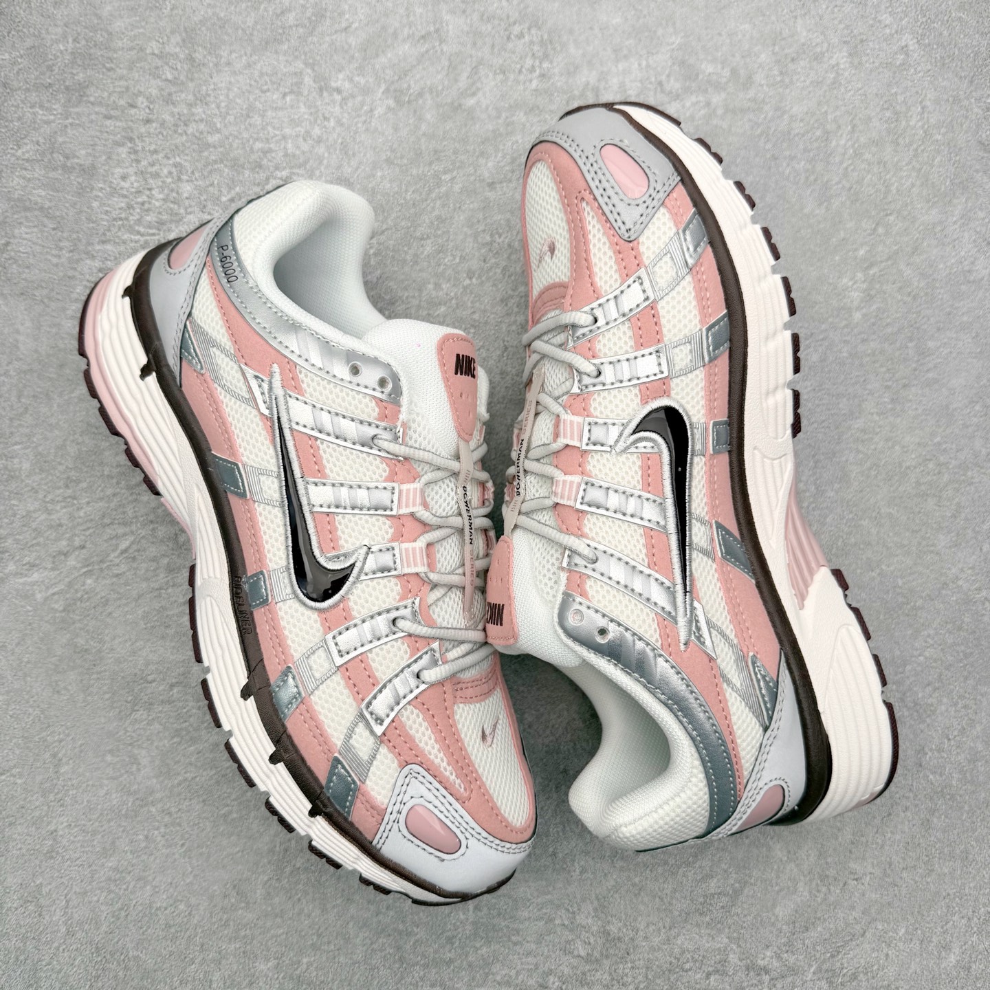 图片[3]-NK P-6000 系列低帮复古老爹风休闲运动舒适慢跑鞋 融合 Pegasus 过往运动鞋设计 助力 21 世纪早期跑步运动跃升时尚新高度 采用透气网眼布、运动风格线条和耐穿覆面 兼具吸睛外观和舒适感受 中底泡绵以田径赛道为灵感 打造厚实设计 缔造出众缓震性能 尺码：36 36.5 37.5 38 38.5 39 40 40.5 41 42 42.5 43 44 44.5 45-选品中心