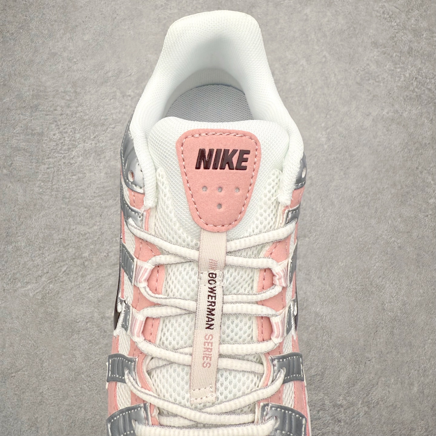 图片[5]-NK P-6000 系列低帮复古老爹风休闲运动舒适慢跑鞋 融合 Pegasus 过往运动鞋设计 助力 21 世纪早期跑步运动跃升时尚新高度 采用透气网眼布、运动风格线条和耐穿覆面 兼具吸睛外观和舒适感受 中底泡绵以田径赛道为灵感 打造厚实设计 缔造出众缓震性能 尺码：36 36.5 37.5 38 38.5 39 40 40.5 41 42 42.5 43 44 44.5 45-选品中心