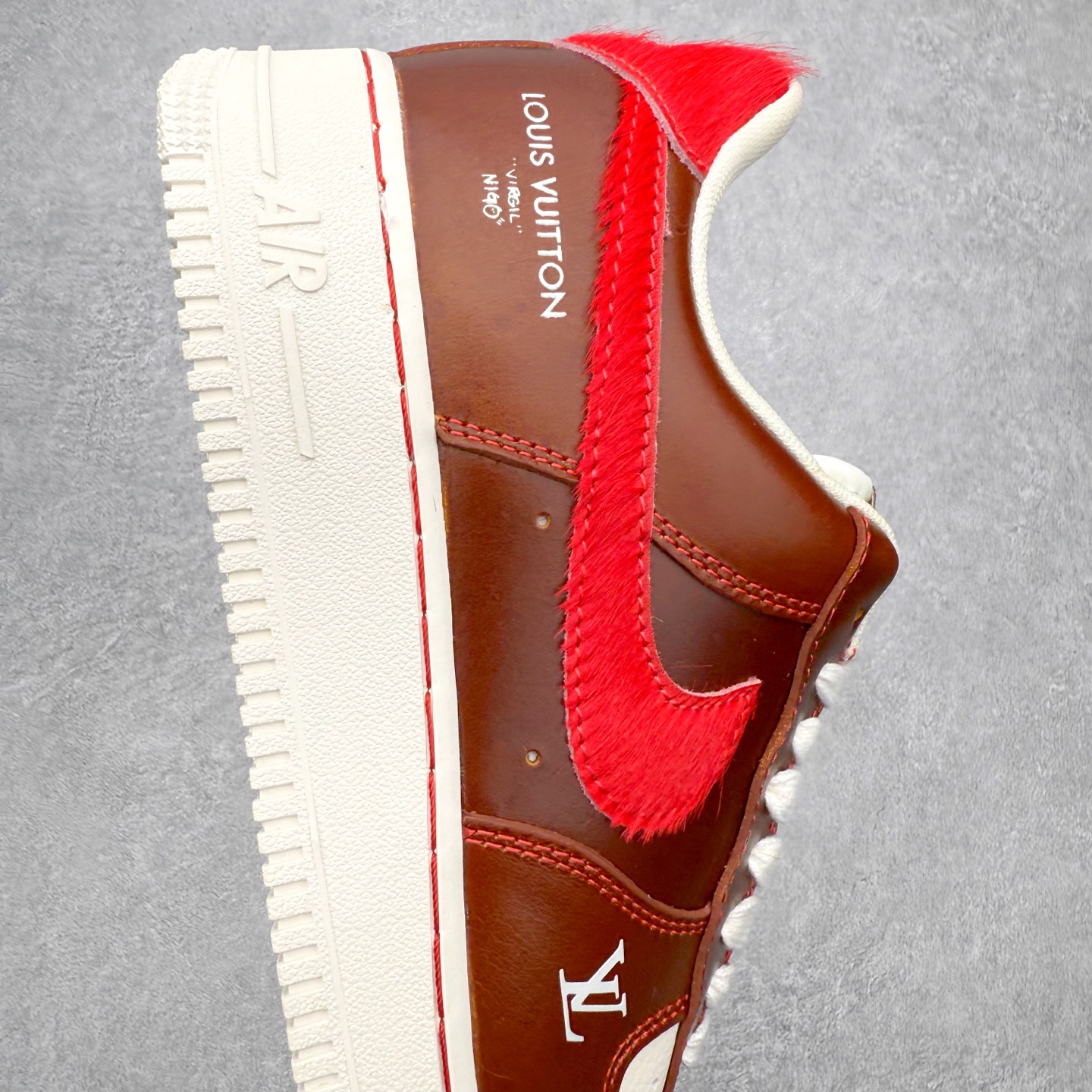 图片[6]-NK Air Force 1´07 Low 空军一号低帮百搭休闲运动板鞋 FV3694-103 柔软、弹性十足的缓震性能和出色的中底设计 横跨复古与现代的外型结合 造就出风靡全球 三十多年的Force 1 直到今天还深受青睐 实拍调校N版已经零色差零失真 百分百还原实物色彩所见即所得 不存在货不对板色差等低级问题 选购参考实物拍摄 不混卖不参货 只用心做好货严格选品 承诺混一赔十 尺码：36 36.5 37.5 38 38.5 39 40 40.5 41 42 42.5 43 44 44.5 45-选品中心