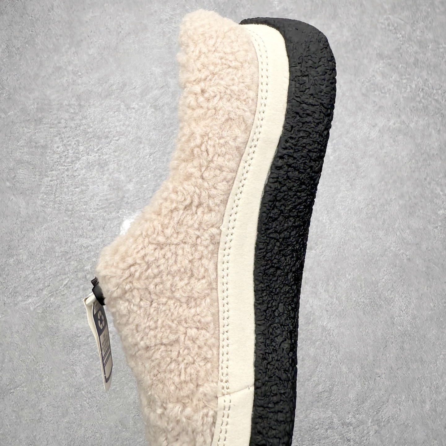 图片[7]-中山原单货 极力推荐版本 KEEN 科恩 Howser 3 Slide 爆款小羊蹄上线了 原创版型 简约外形时尚可户内户外任意穿梭 弹力鞋带锁定系统方便穿脱 橡胶大底 环保无异味 舒适的一脚蹬设计 创新家居混合款式 主货号：1026651 尺码：35 36 37 38 39 40 41-选品中心